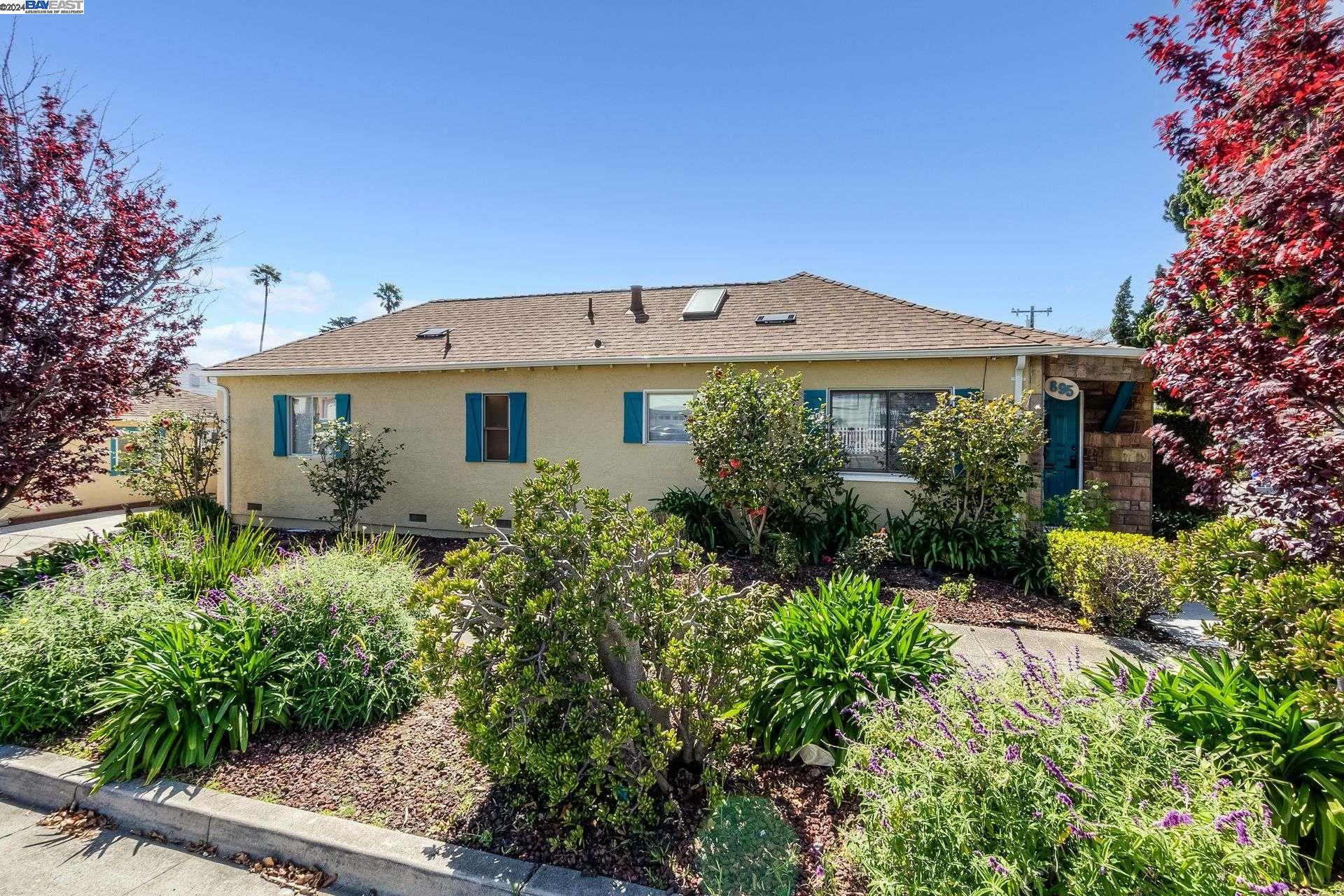895 Yuba St