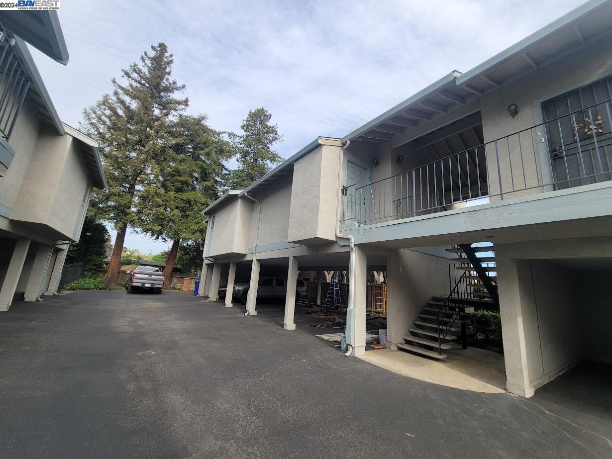 1220 Pine Creek Way # 10