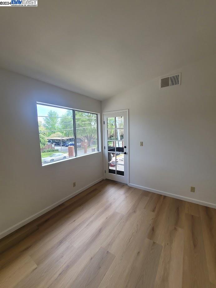 1220 Pine Creek Way # 10