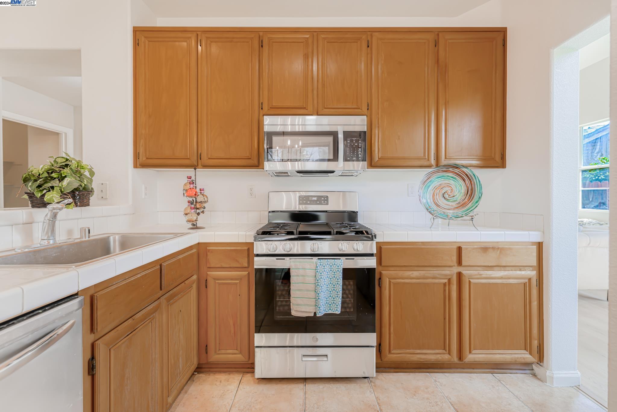 2328 Grassland Way