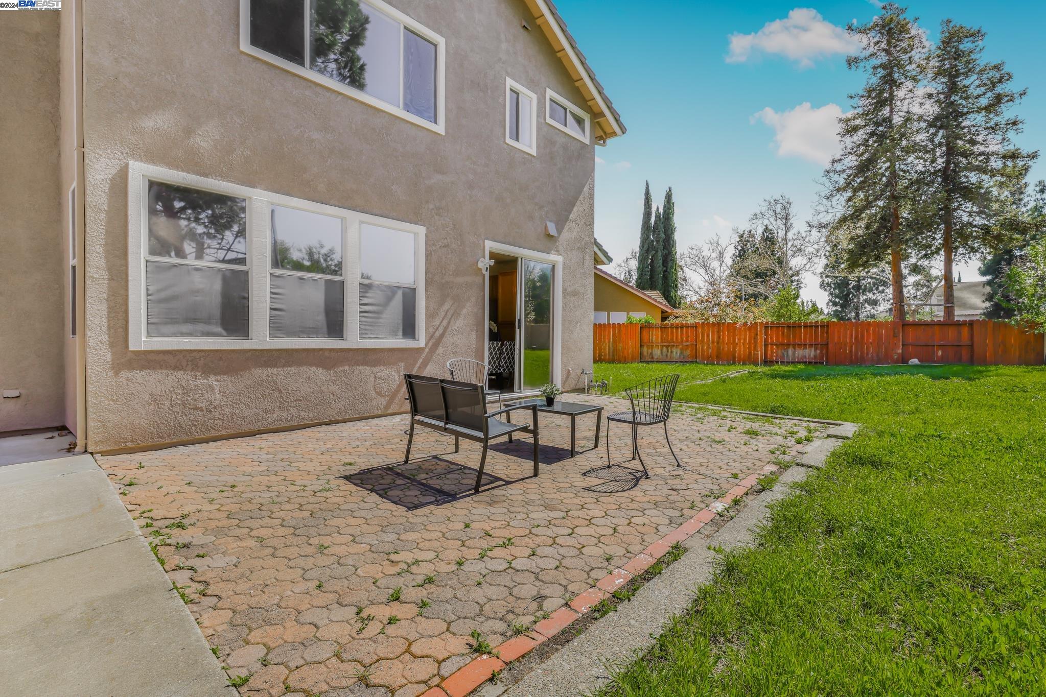 2328 Grassland Way