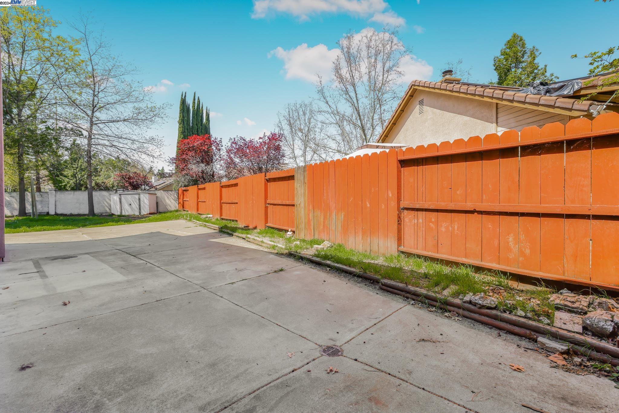 2328 Grassland Way