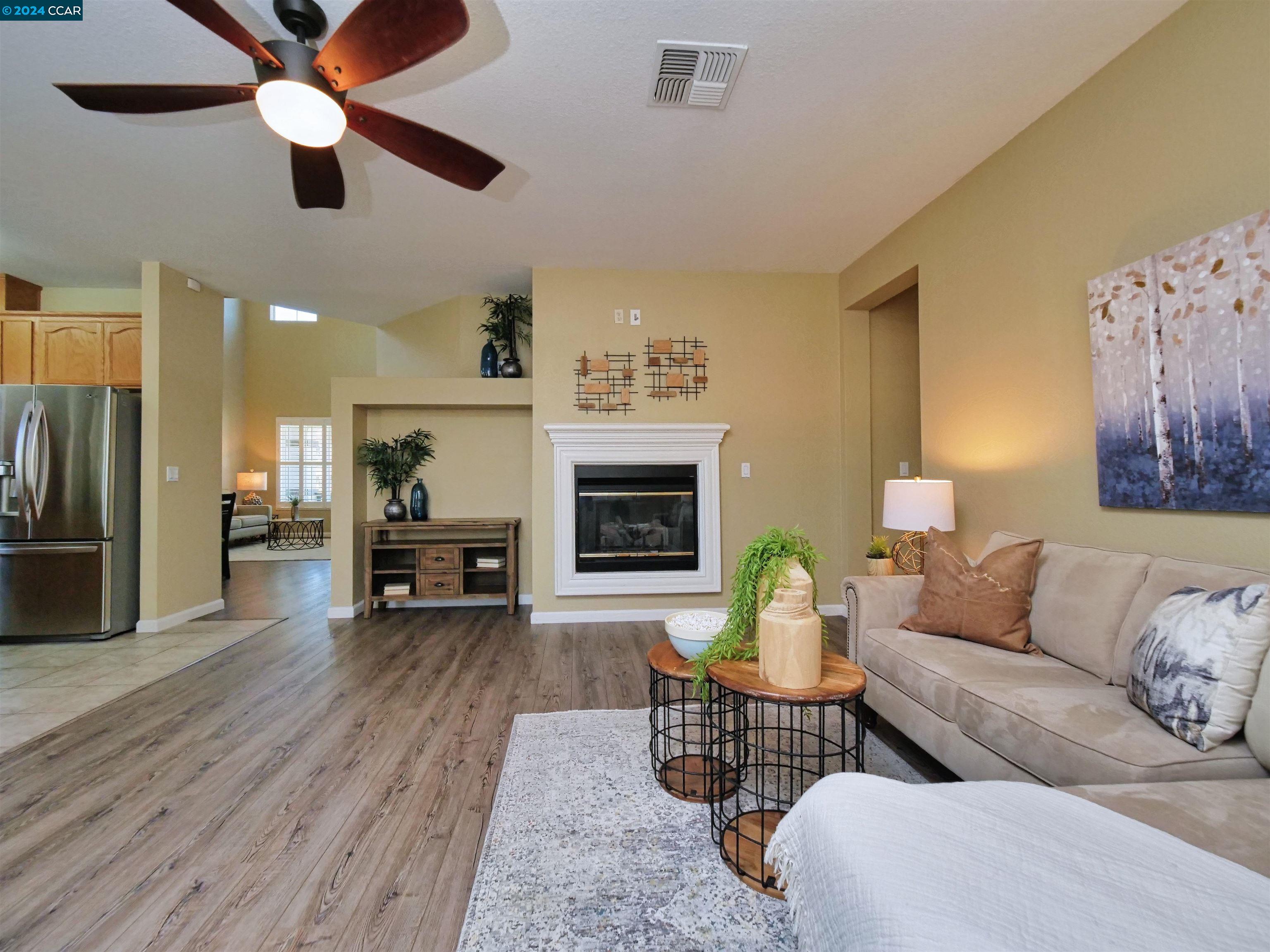 3566 Lovebird Way