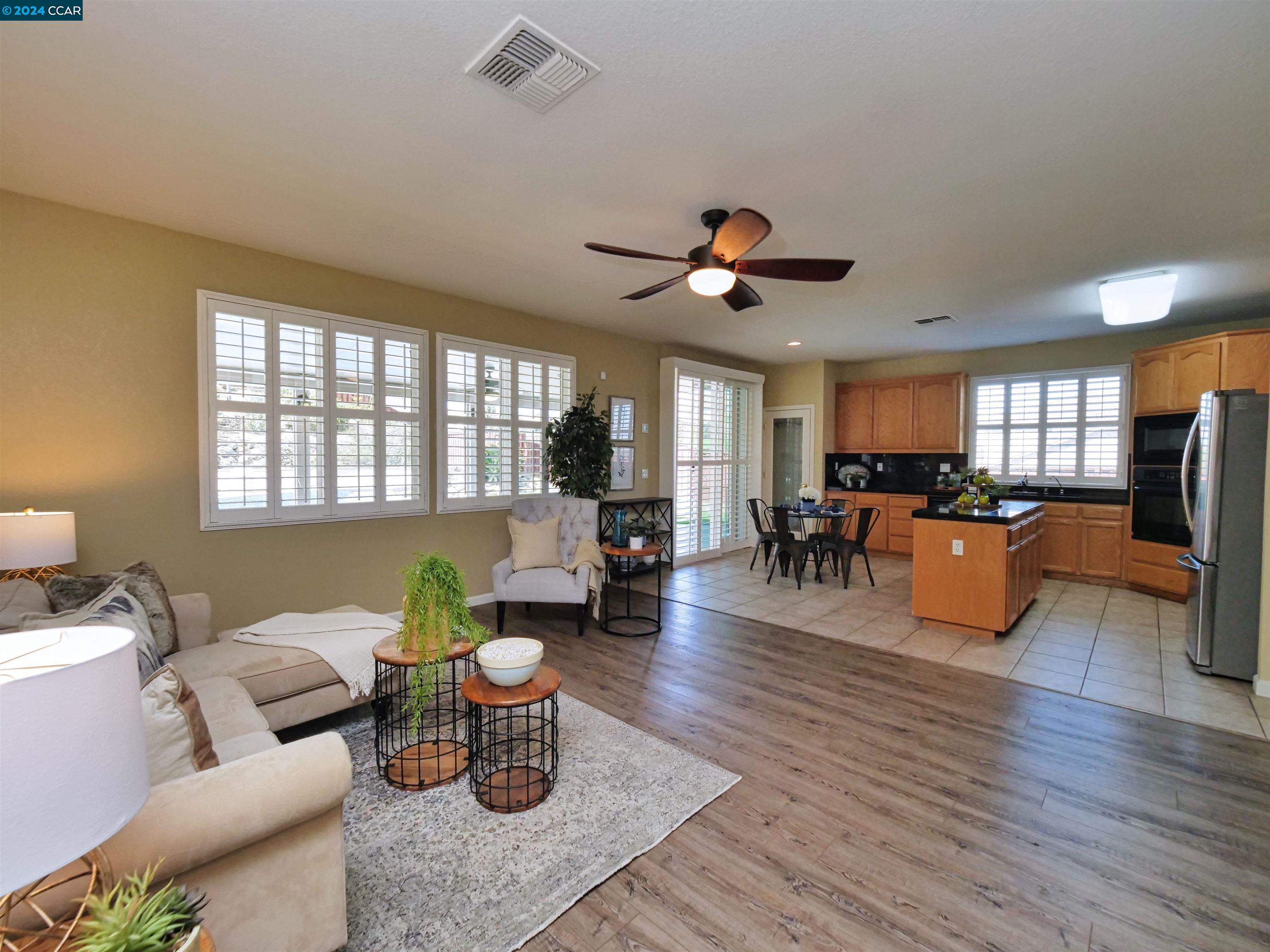 3566 Lovebird Way