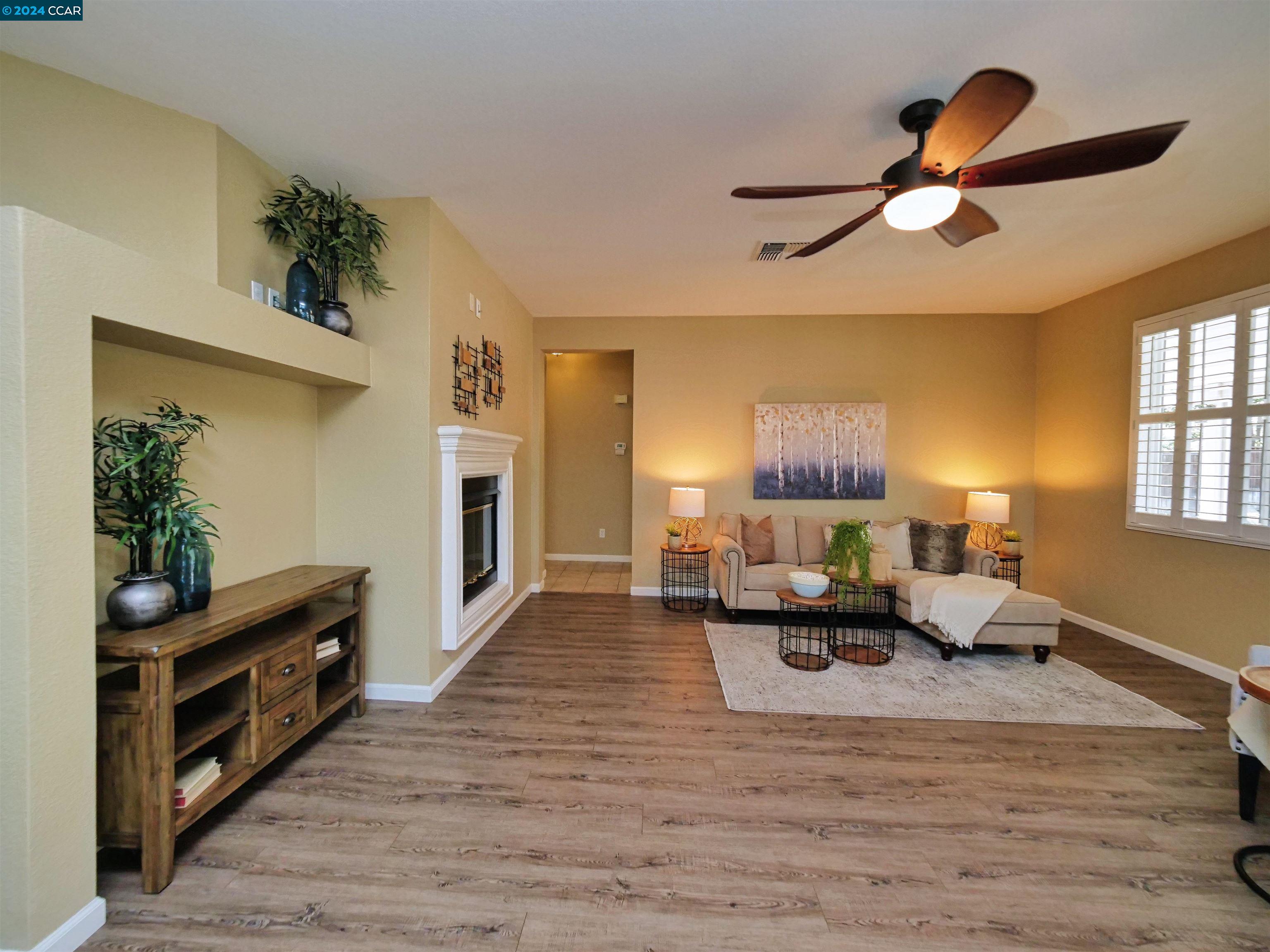 3566 Lovebird Way