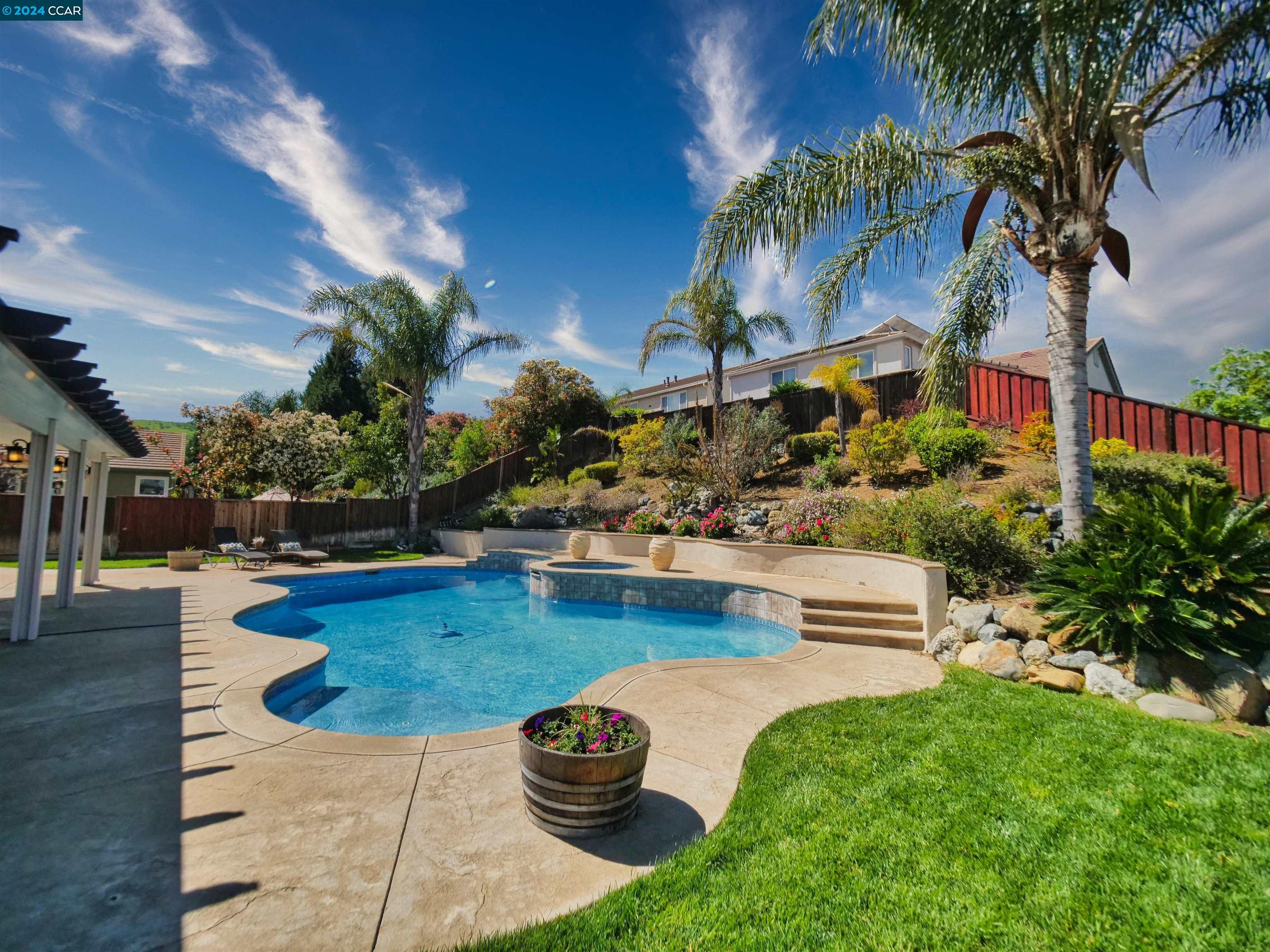 3566 Lovebird Way