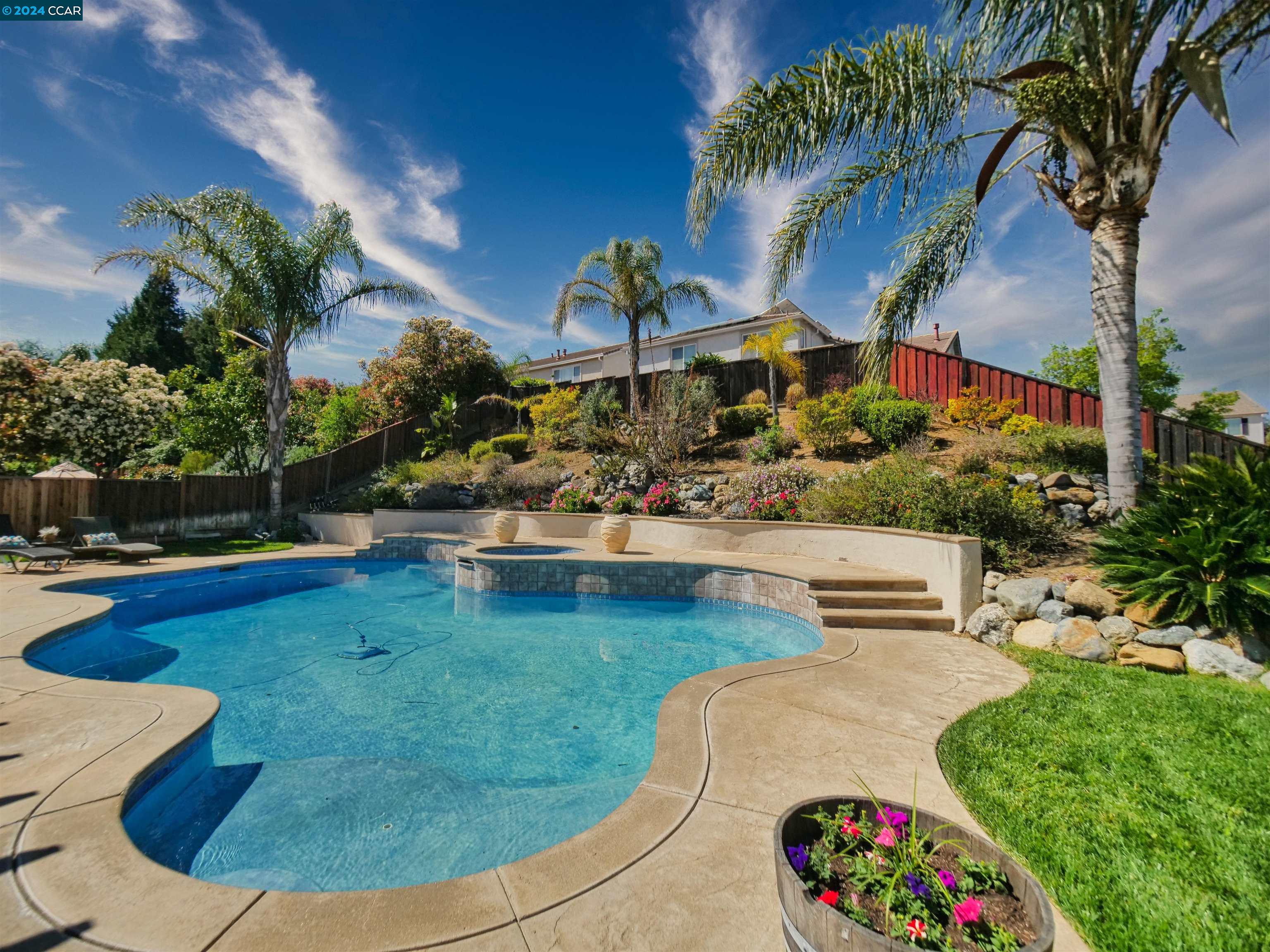 3566 Lovebird Way