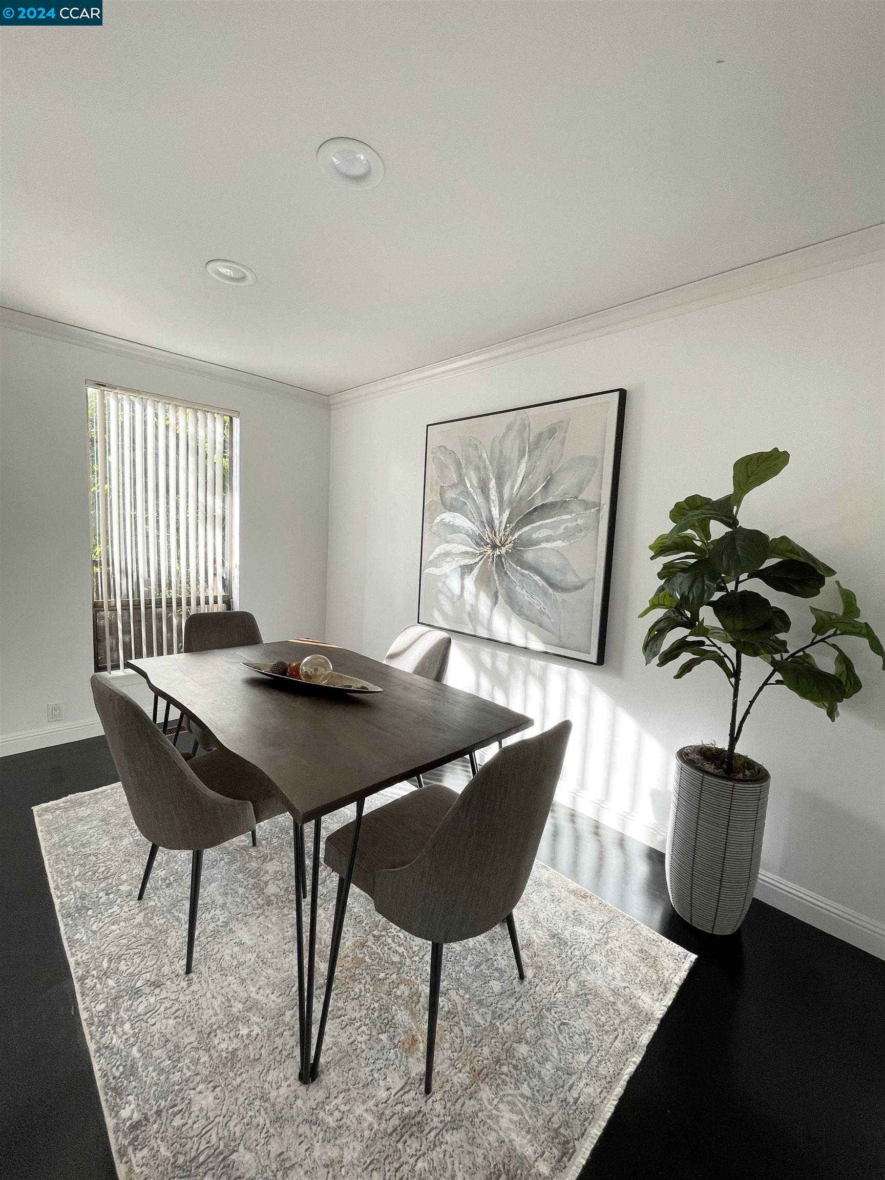 1412 Henry Street