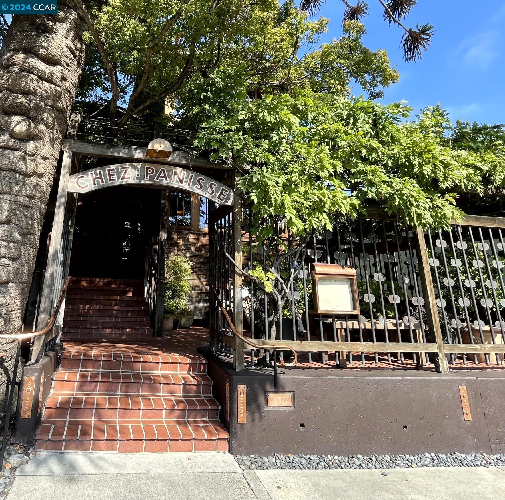 1412 Henry Street