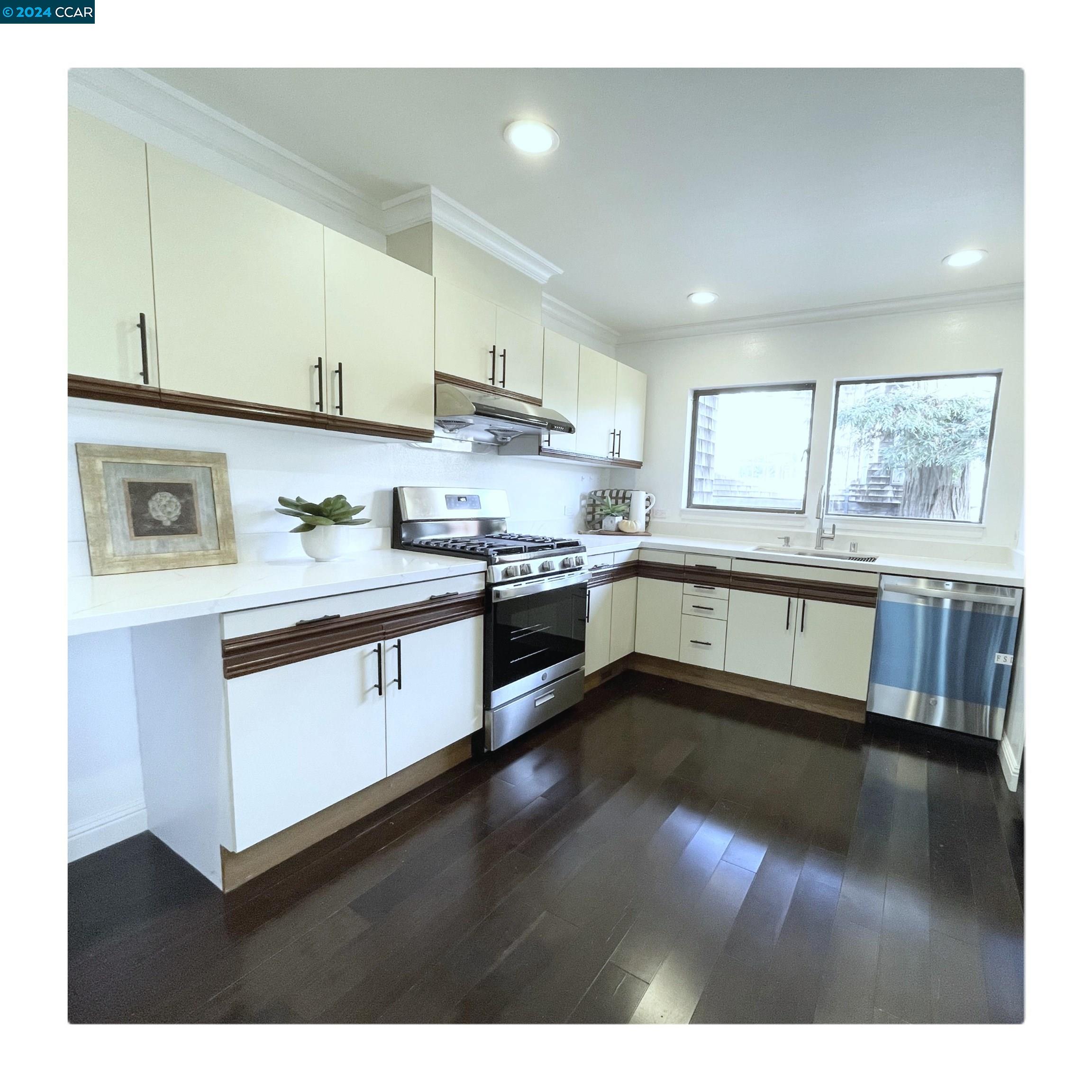 1412 Henry Street