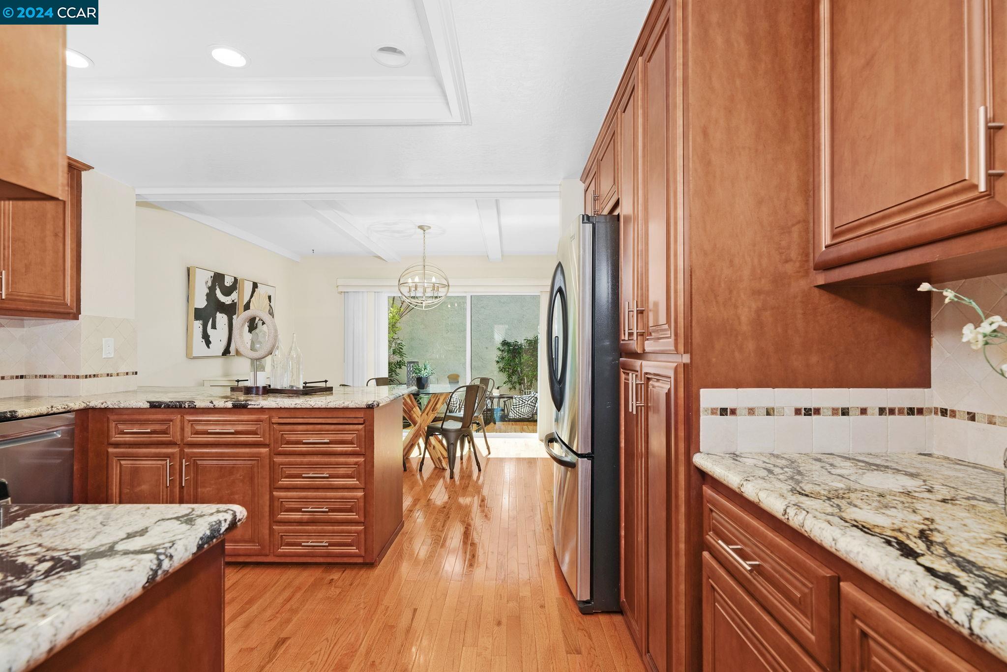 1425 Quail View Cir