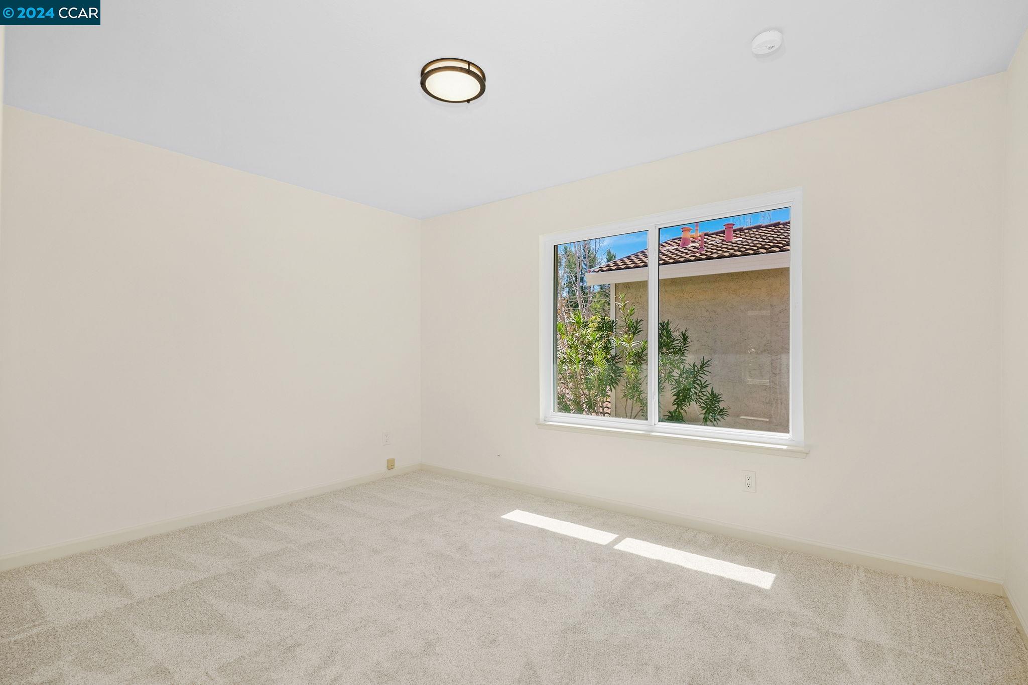 1425 Quail View Cir