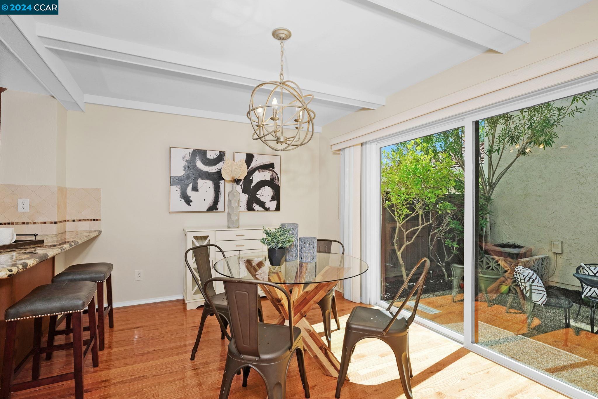 1425 Quail View Cir