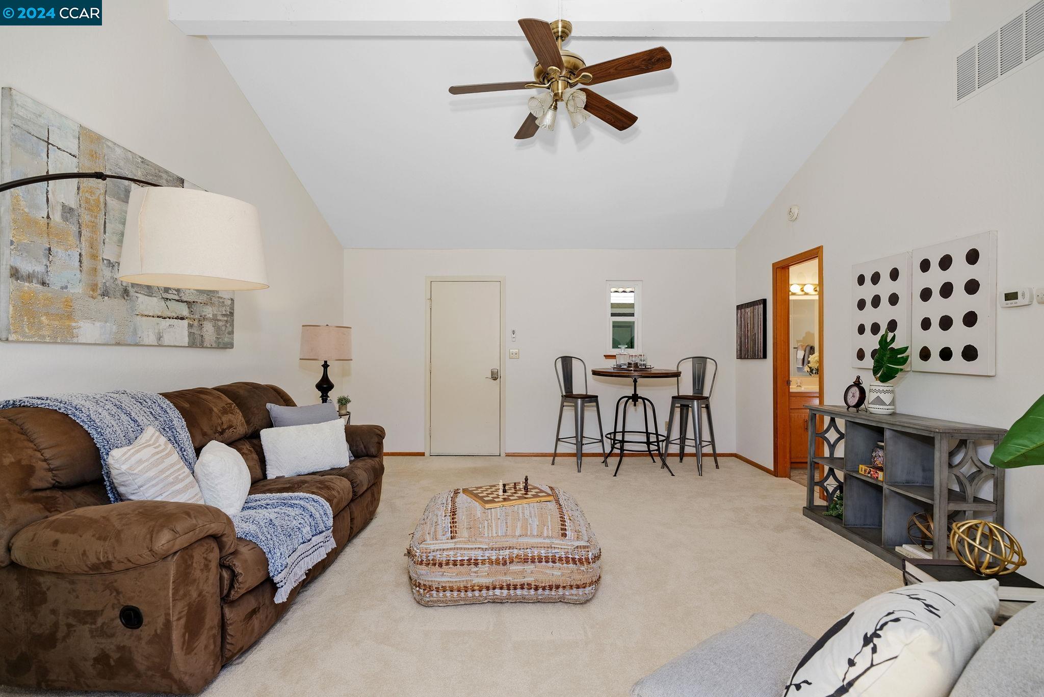 1425 Quail View Cir