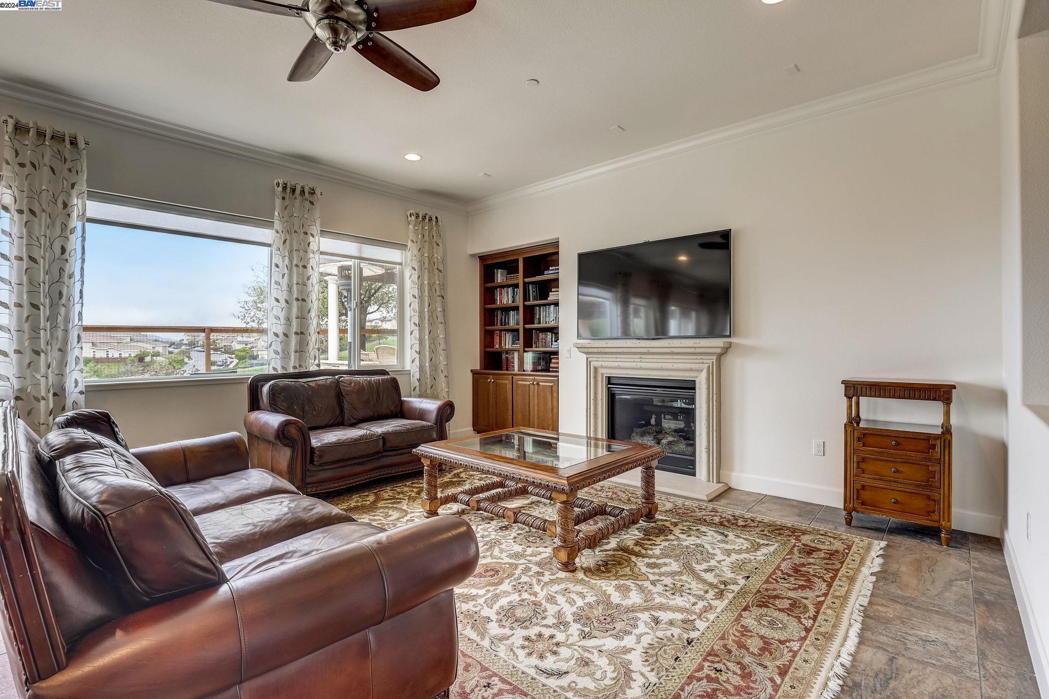 5008 Volterra Ct