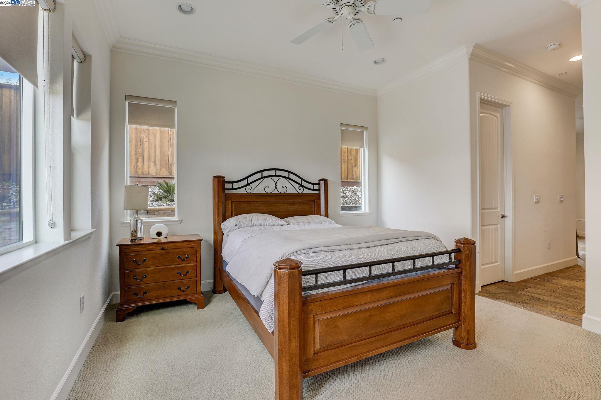 5008 Volterra Ct