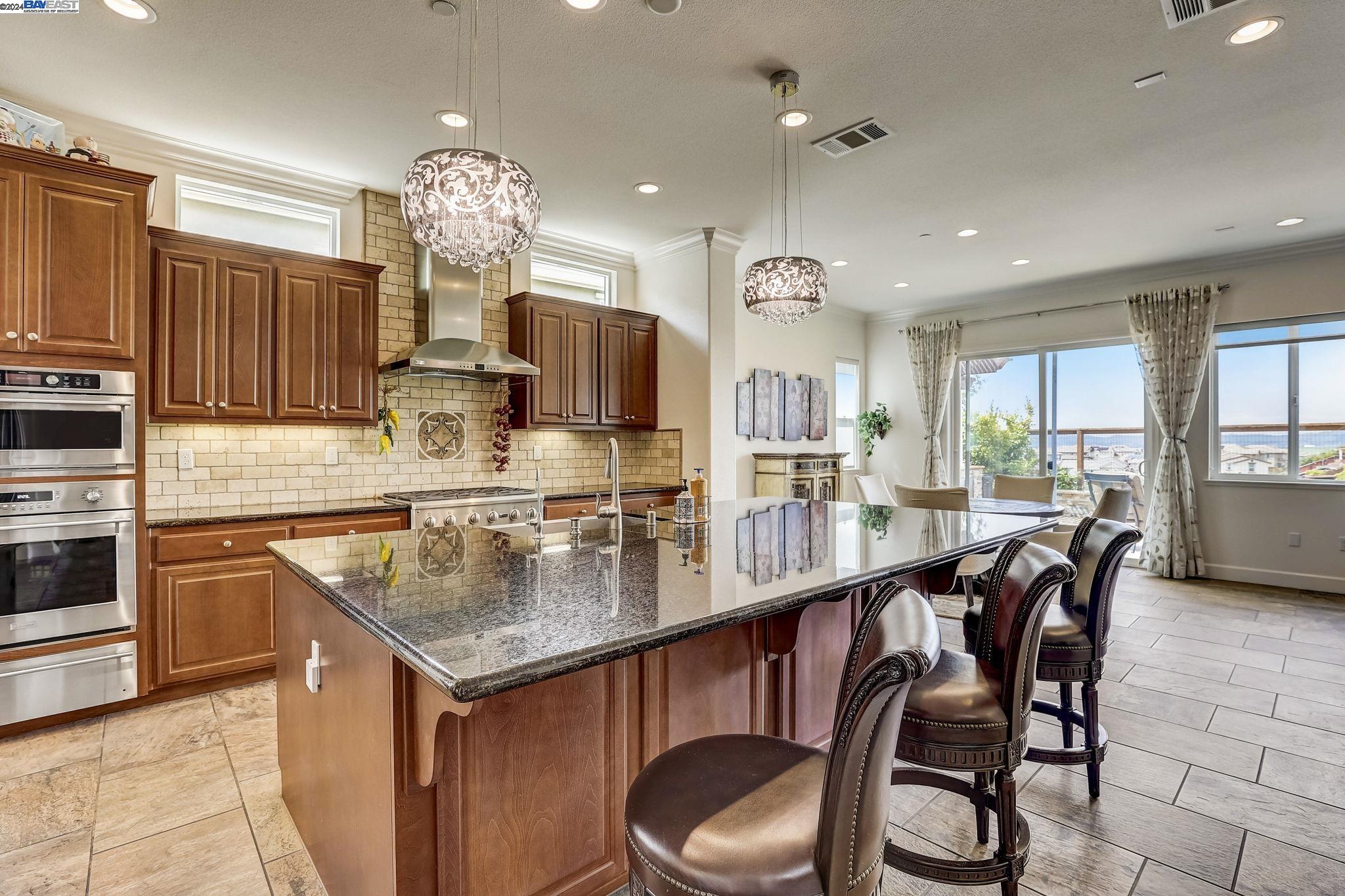 5008 Volterra Ct