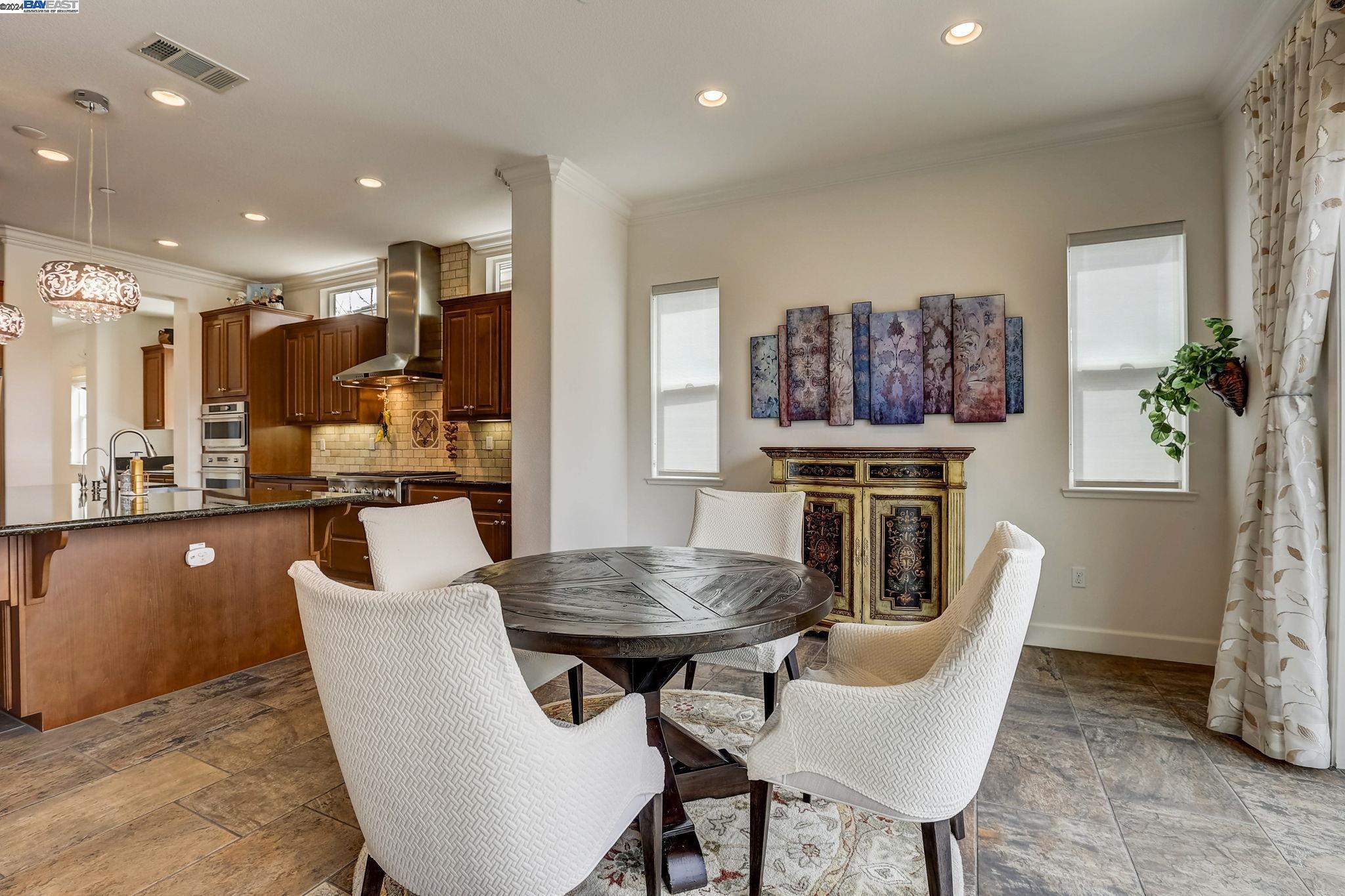 5008 Volterra Ct