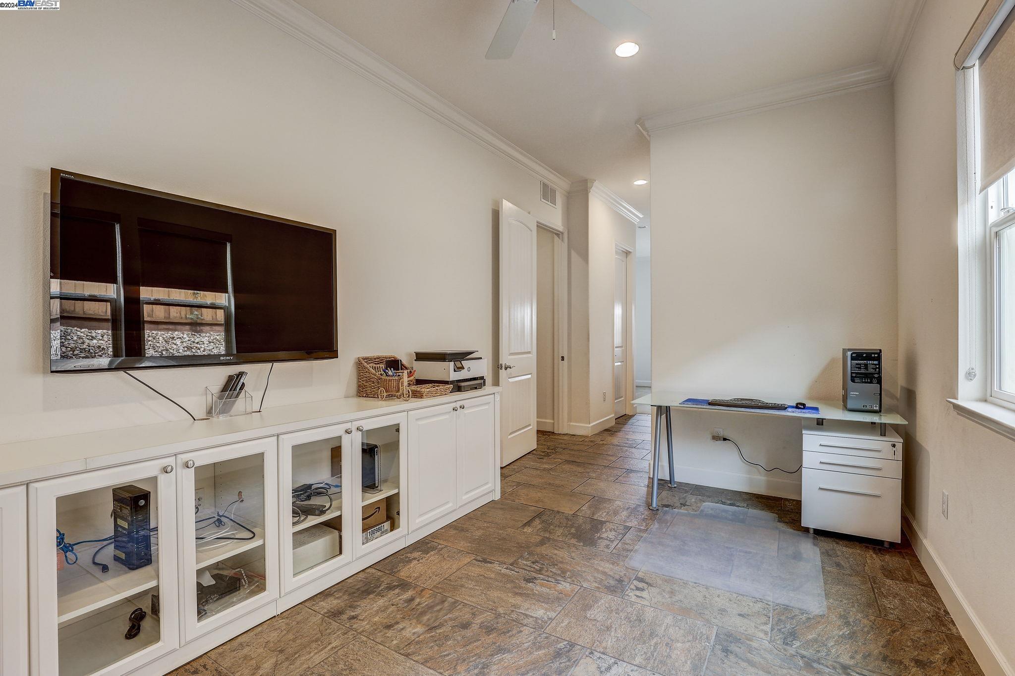 5008 Volterra Ct