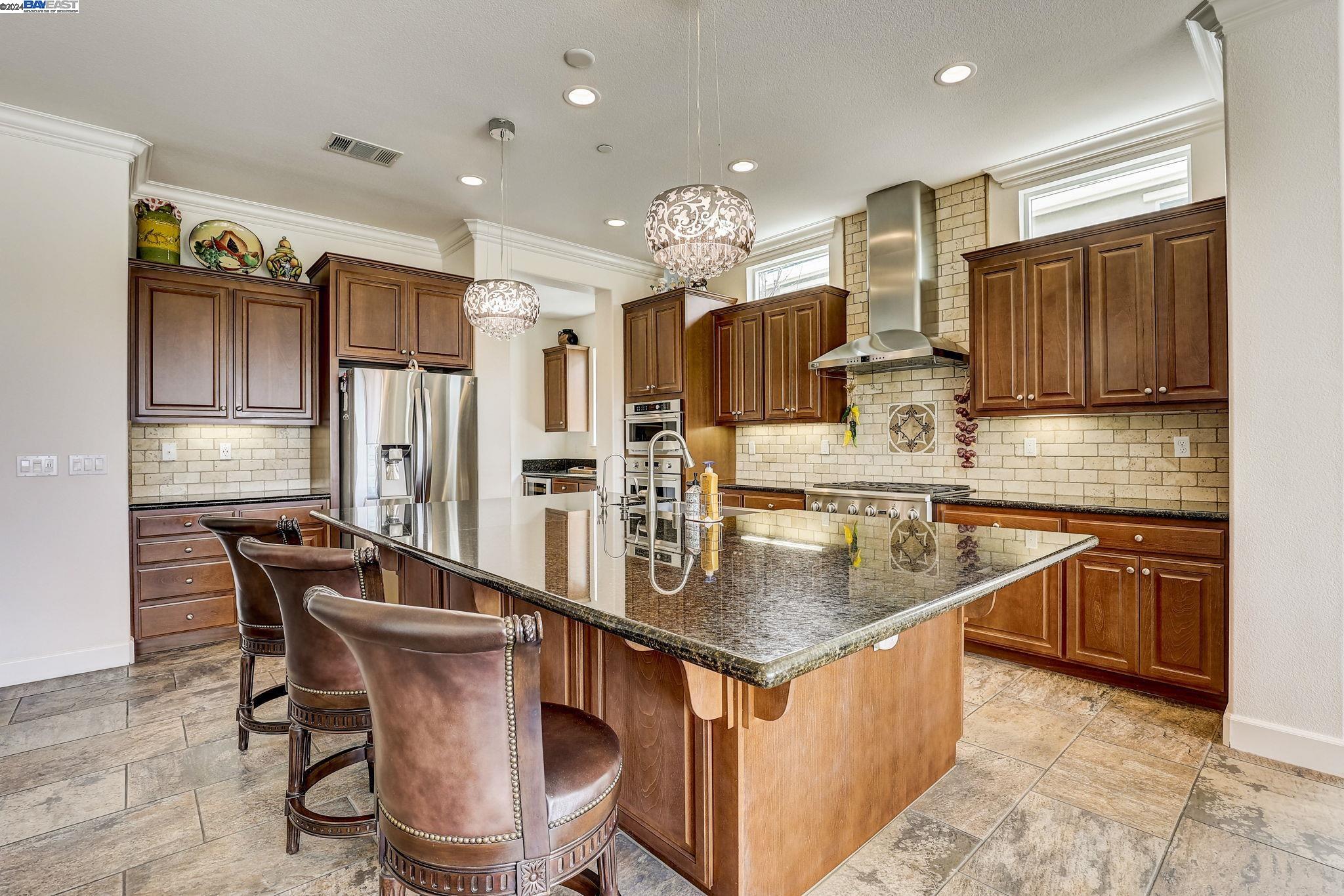 5008 Volterra Ct