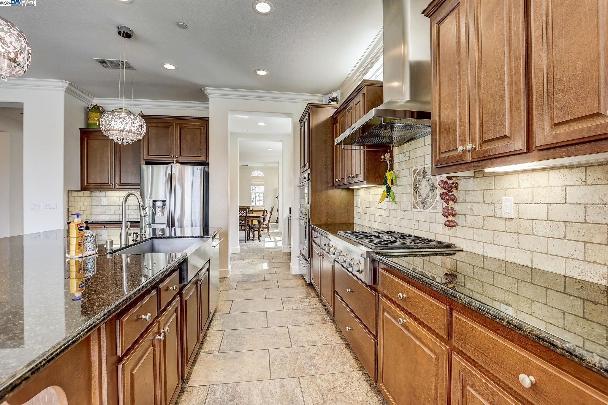 5008 Volterra Ct