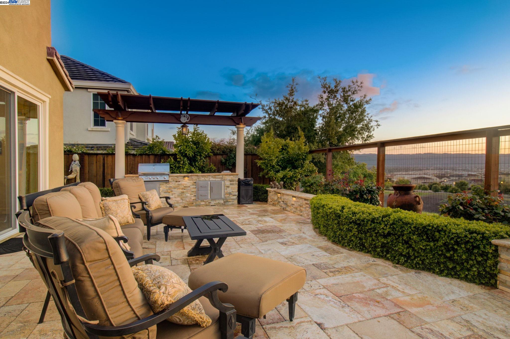 5008 Volterra Ct