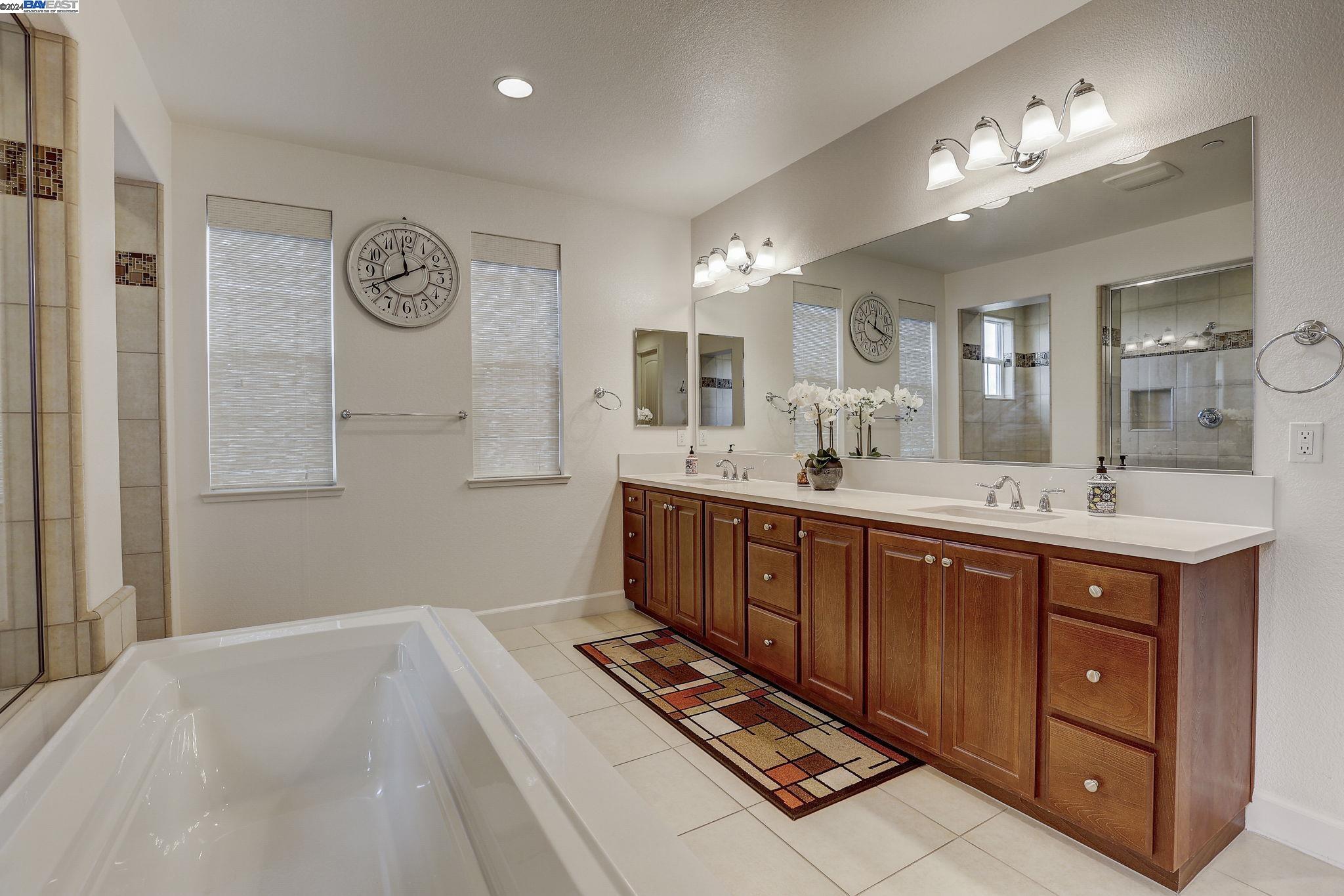 5008 Volterra Ct