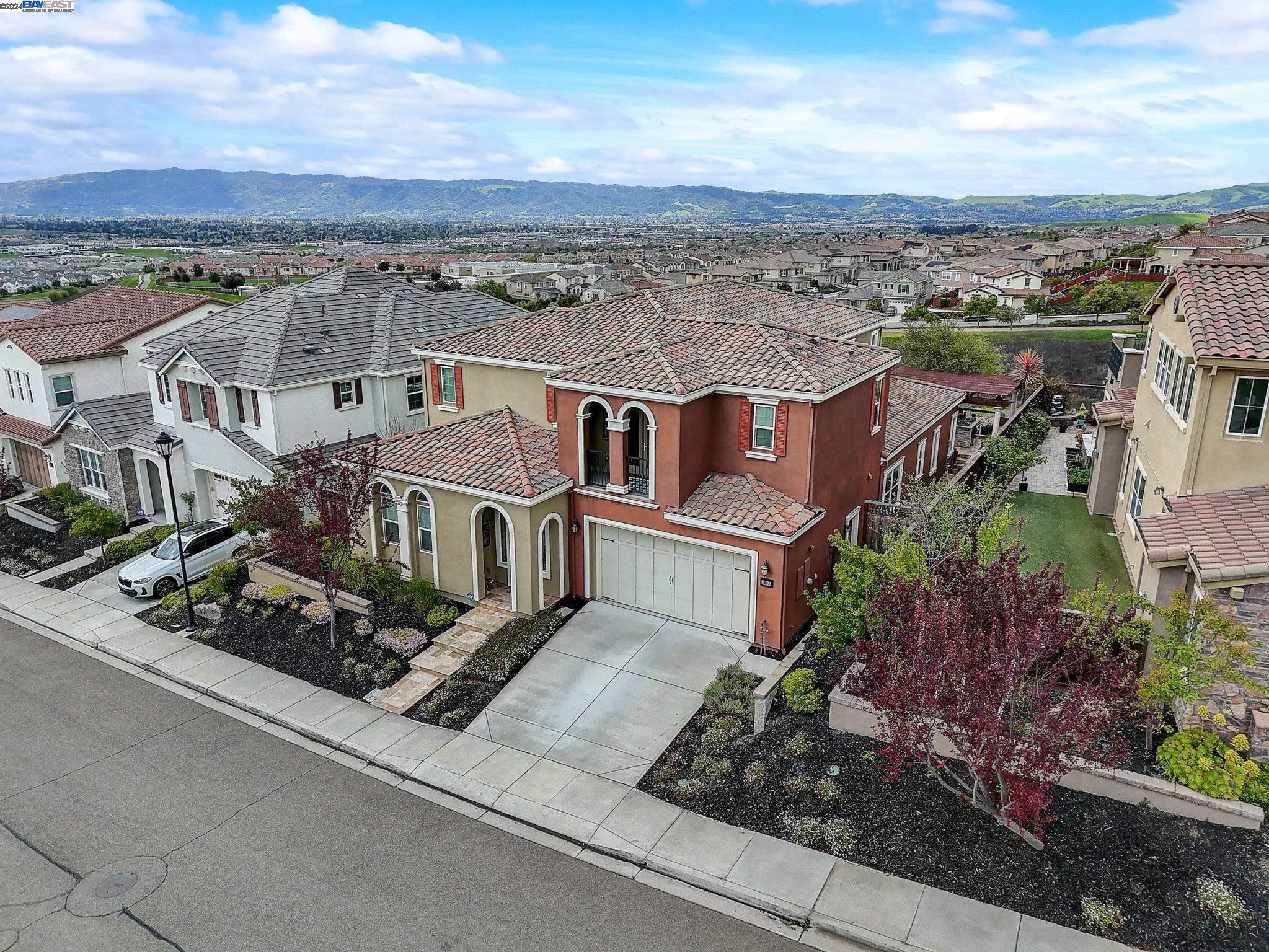 5008 Volterra Ct