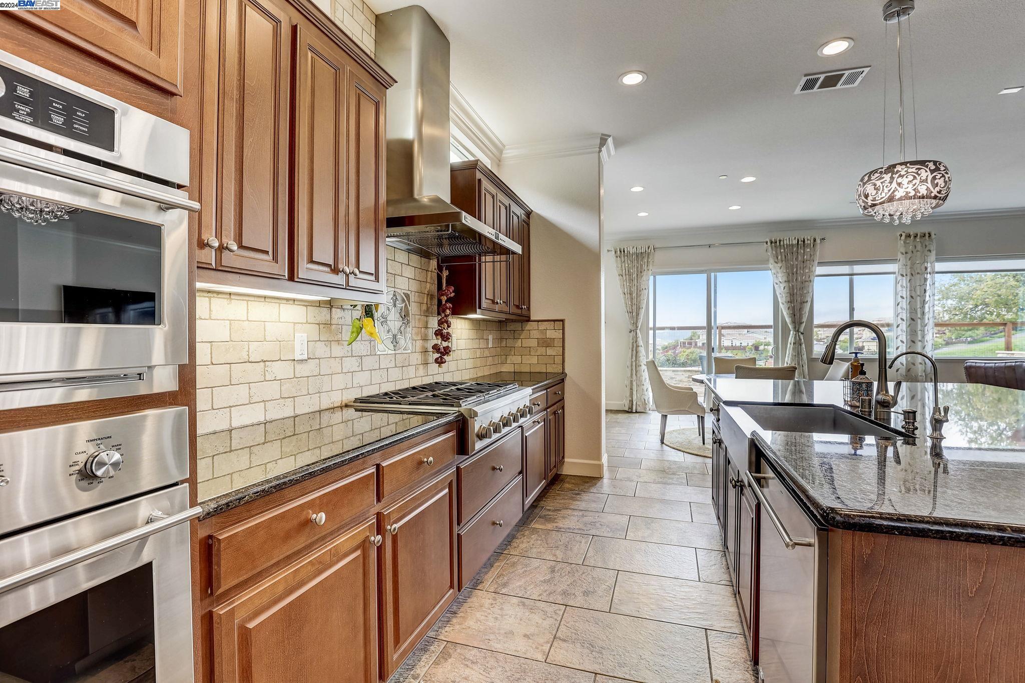 5008 Volterra Ct