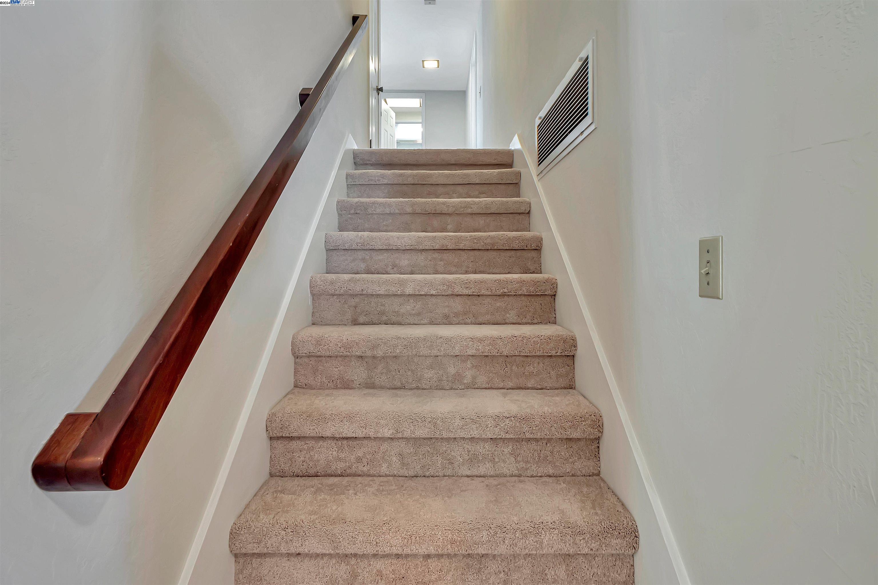485 Santander Dr