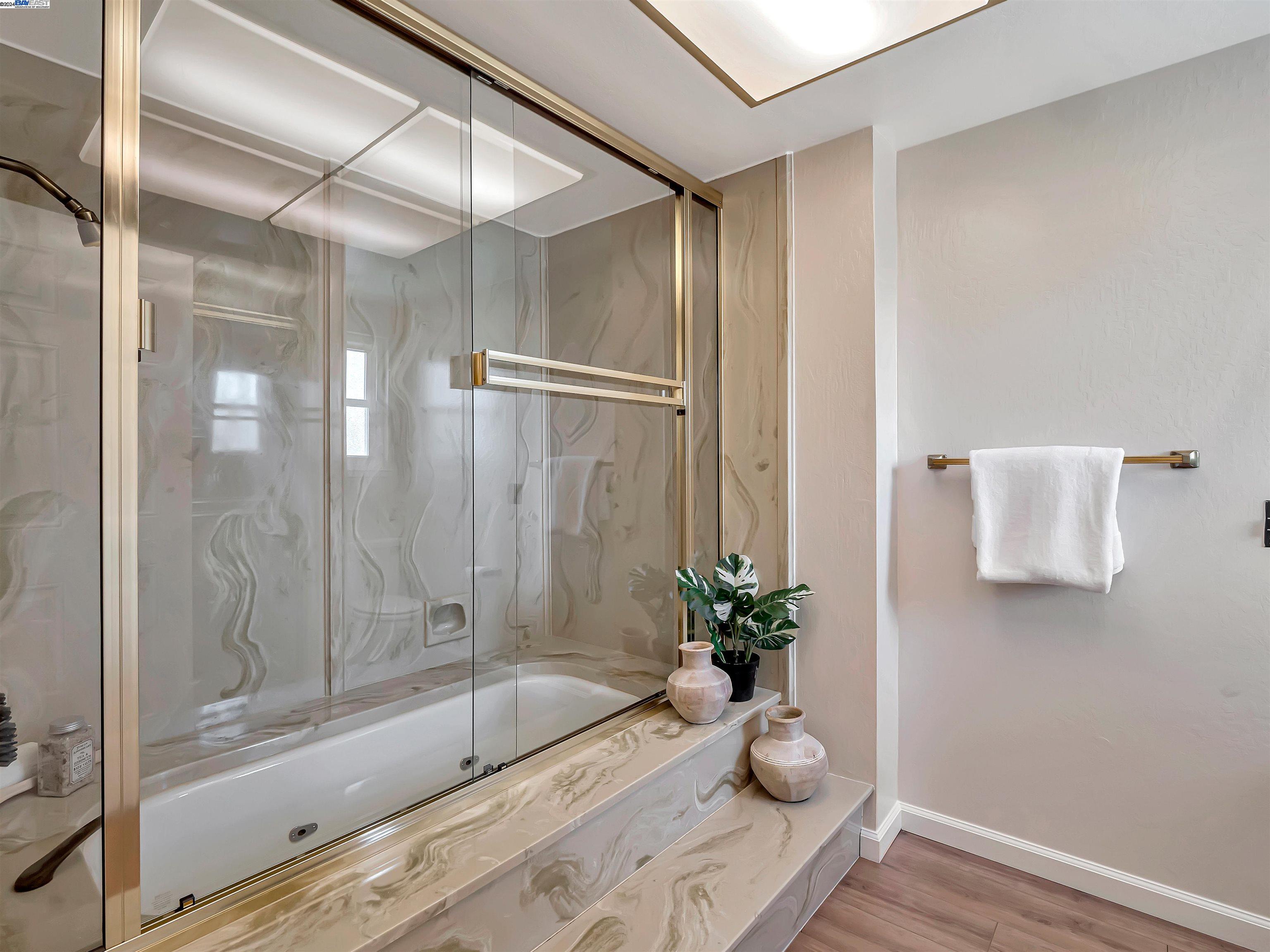 485 Santander Dr
