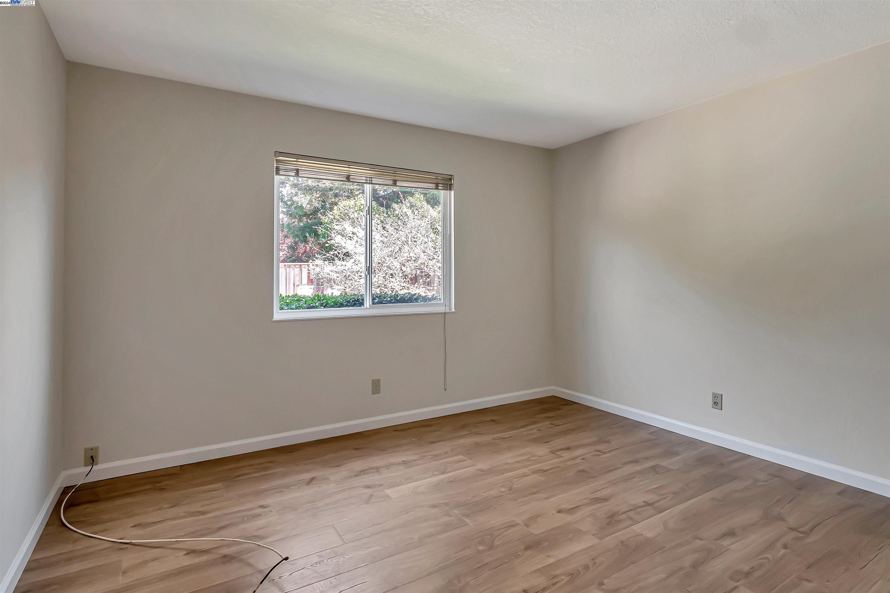 485 Santander Dr