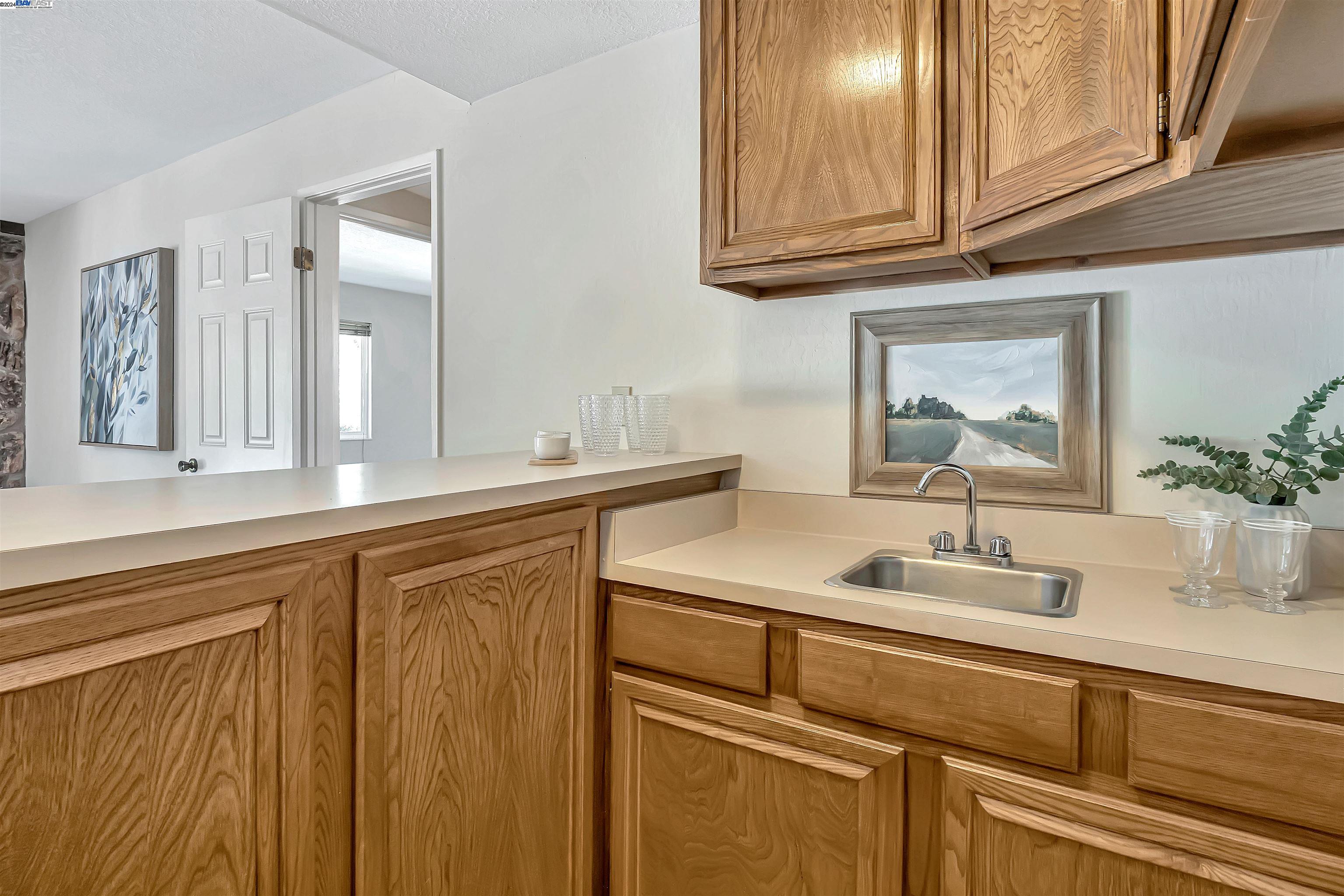 485 Santander Dr