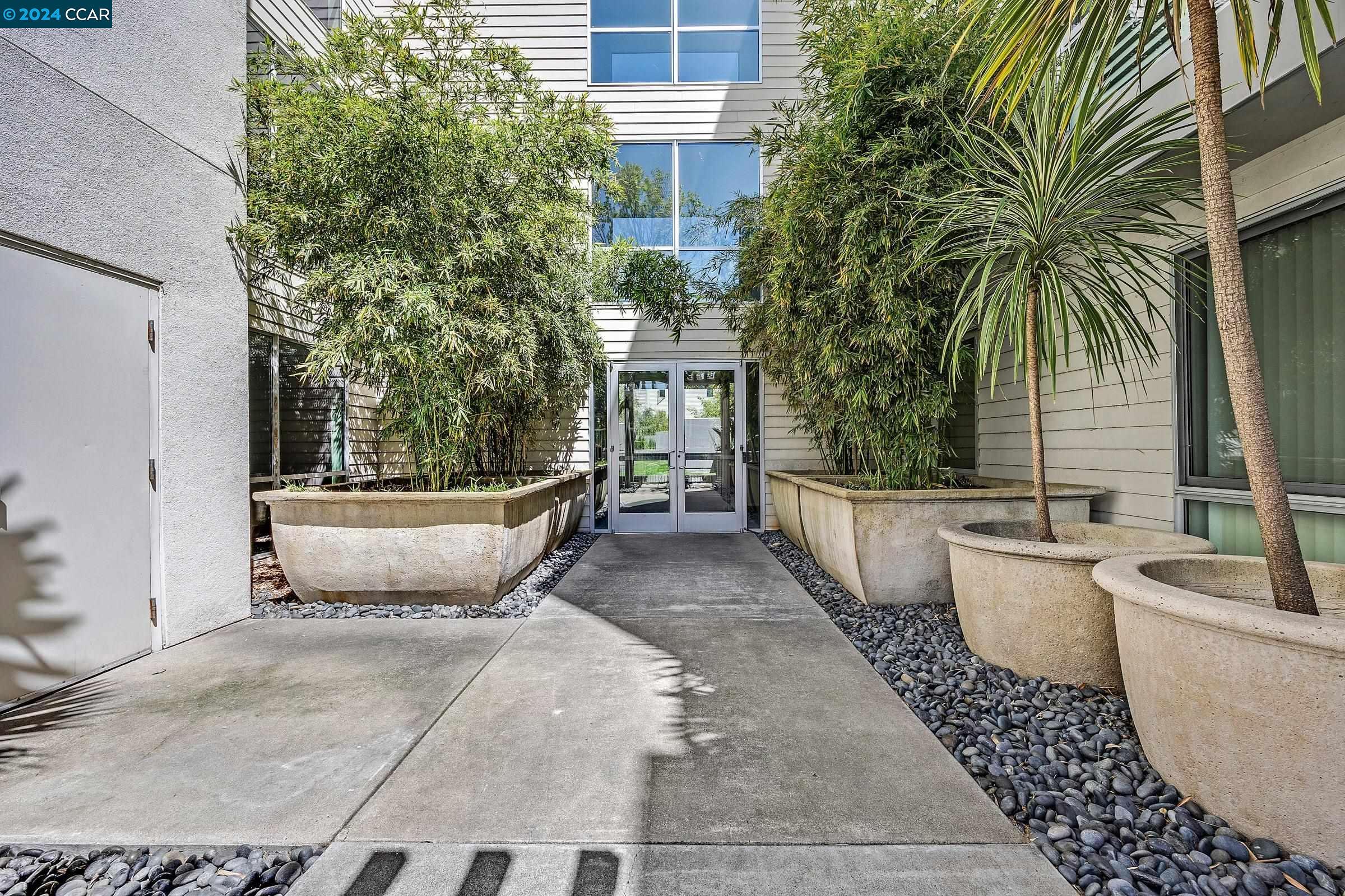 1655 N California Blvd # 330