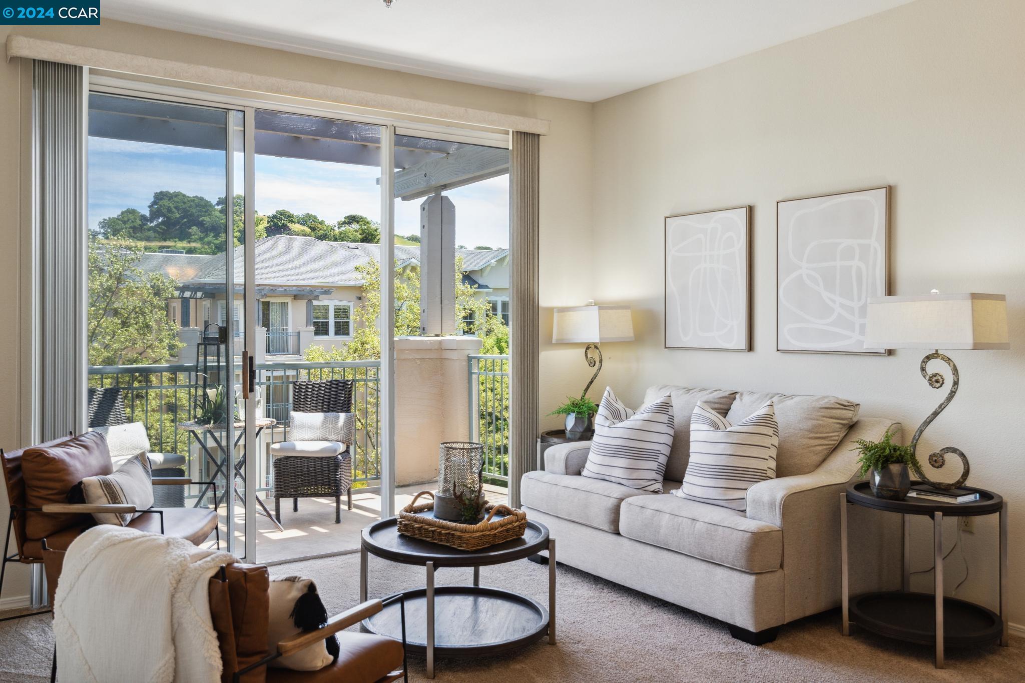 1840 Tice Creek # 2405