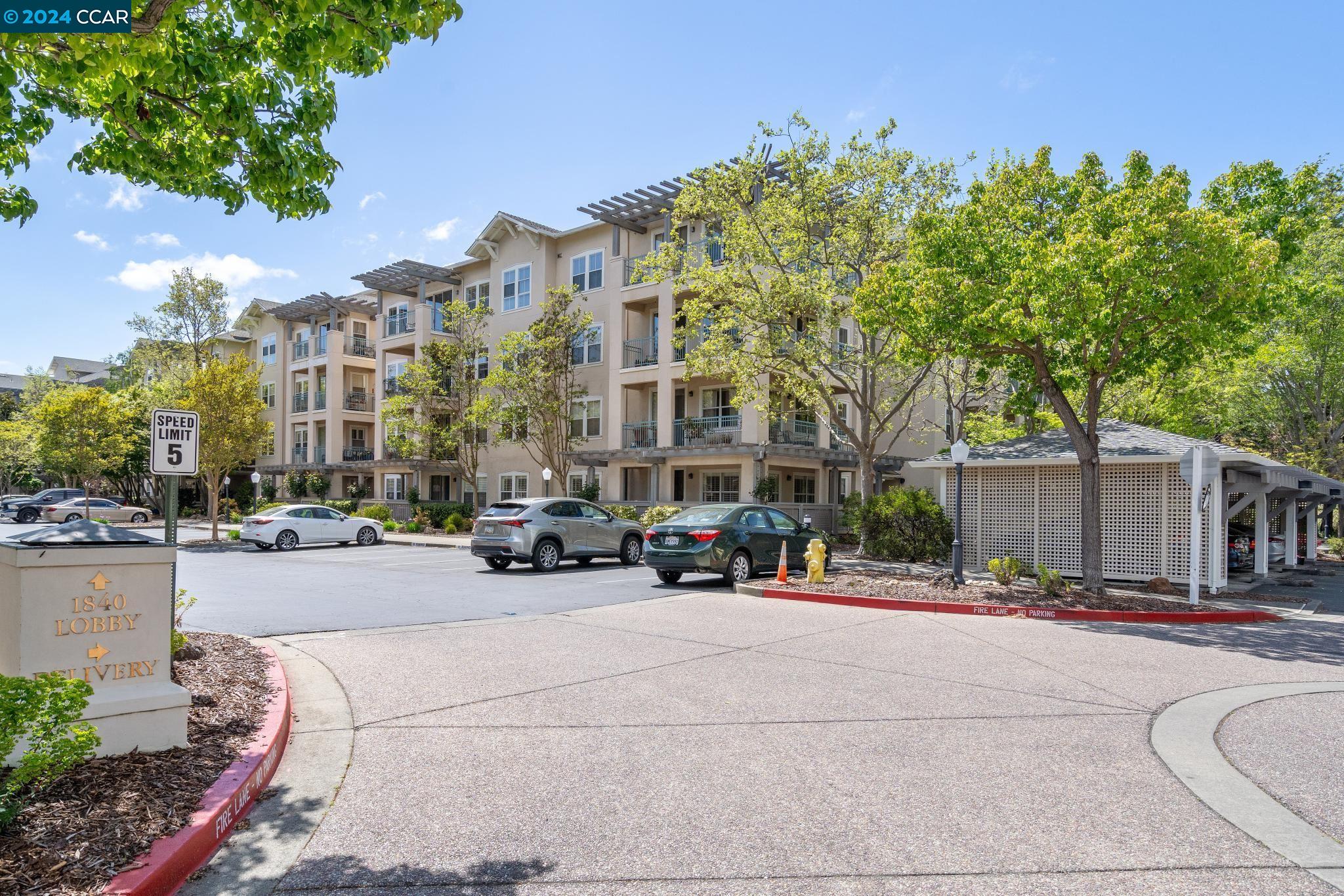 1840 Tice Creek # 2405