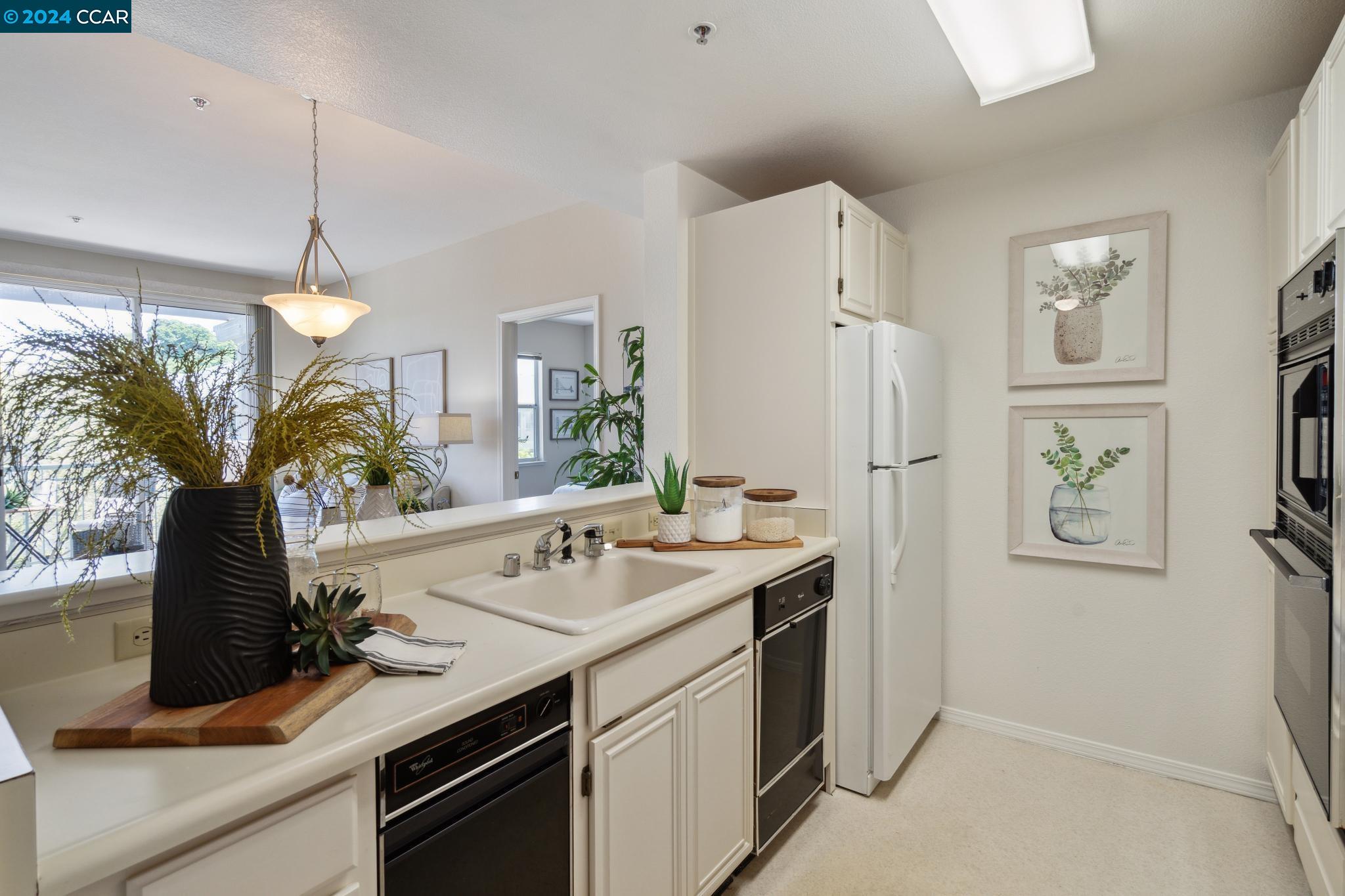 1840 Tice Creek # 2405