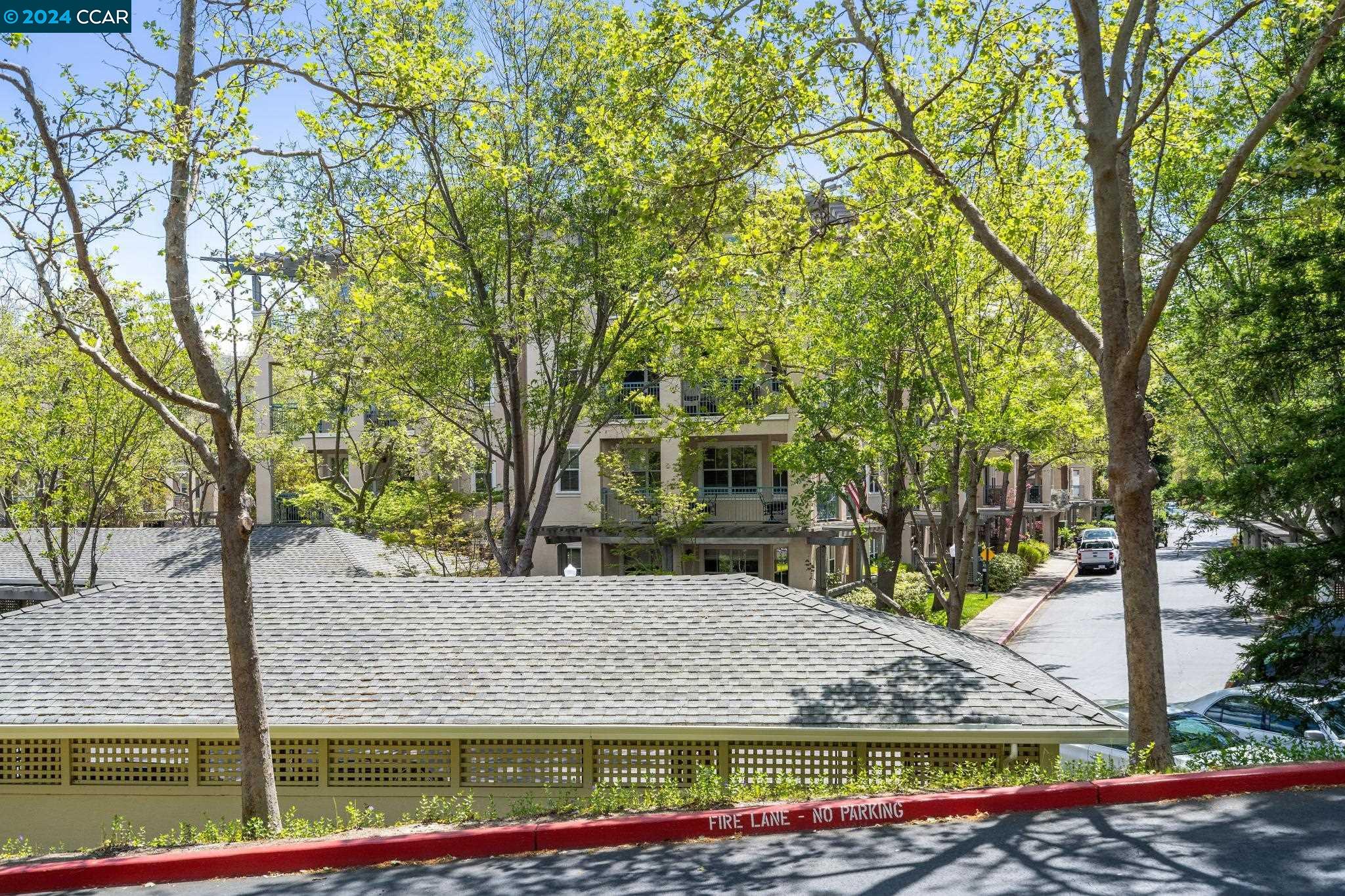 1840 Tice Creek # 2405