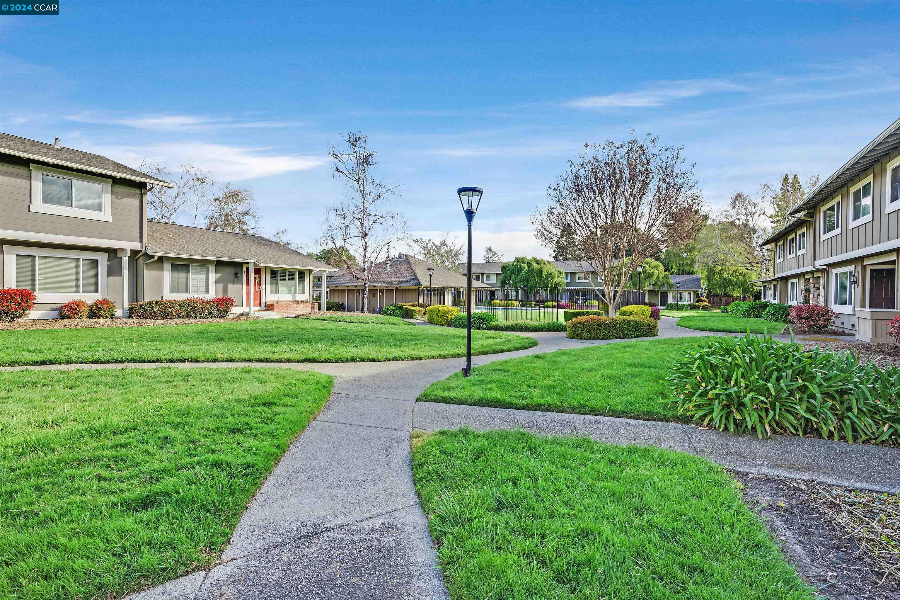 1482 Greenlawn Dr, Danville 94526