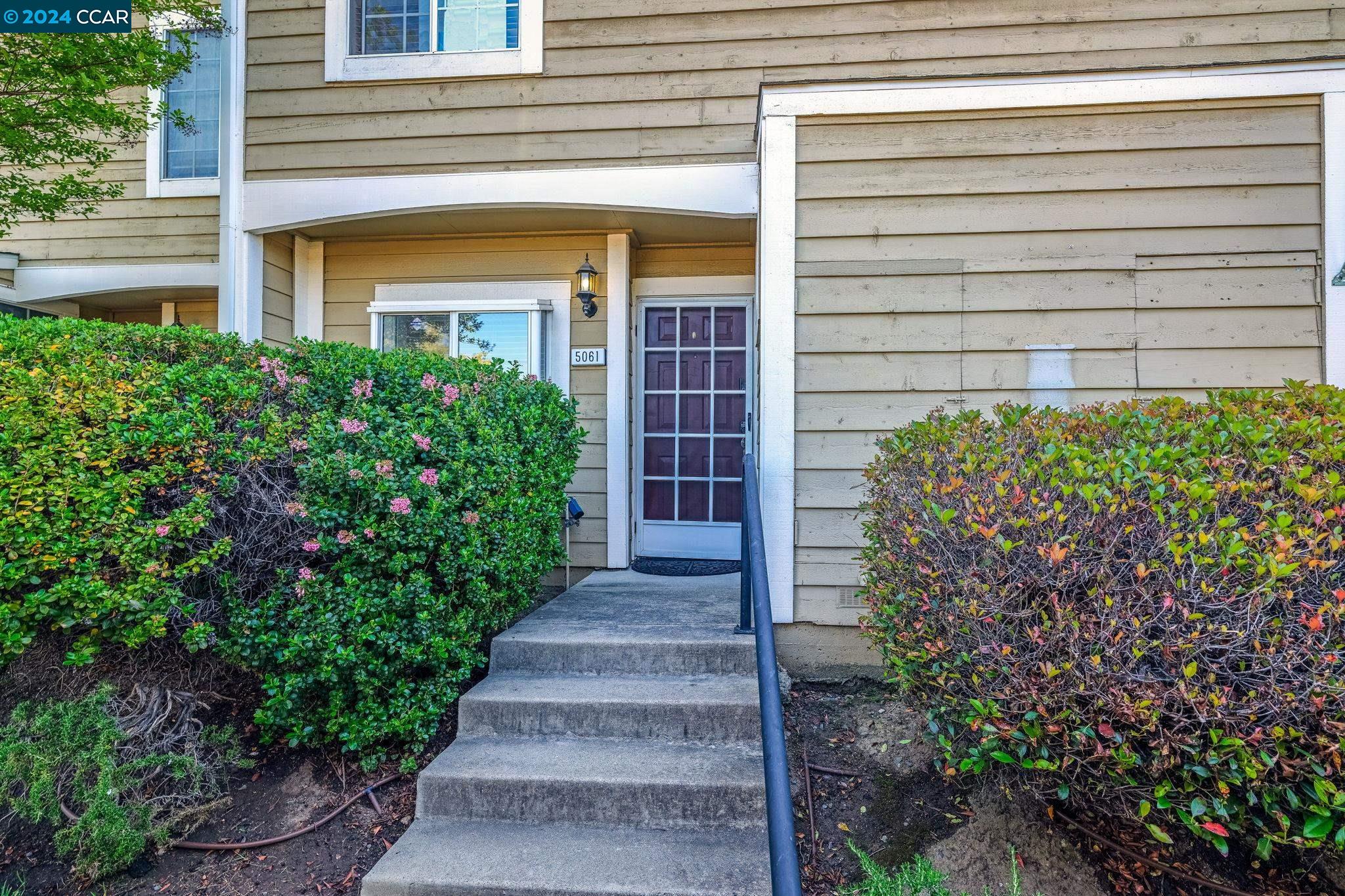 5061 Hiller Ln