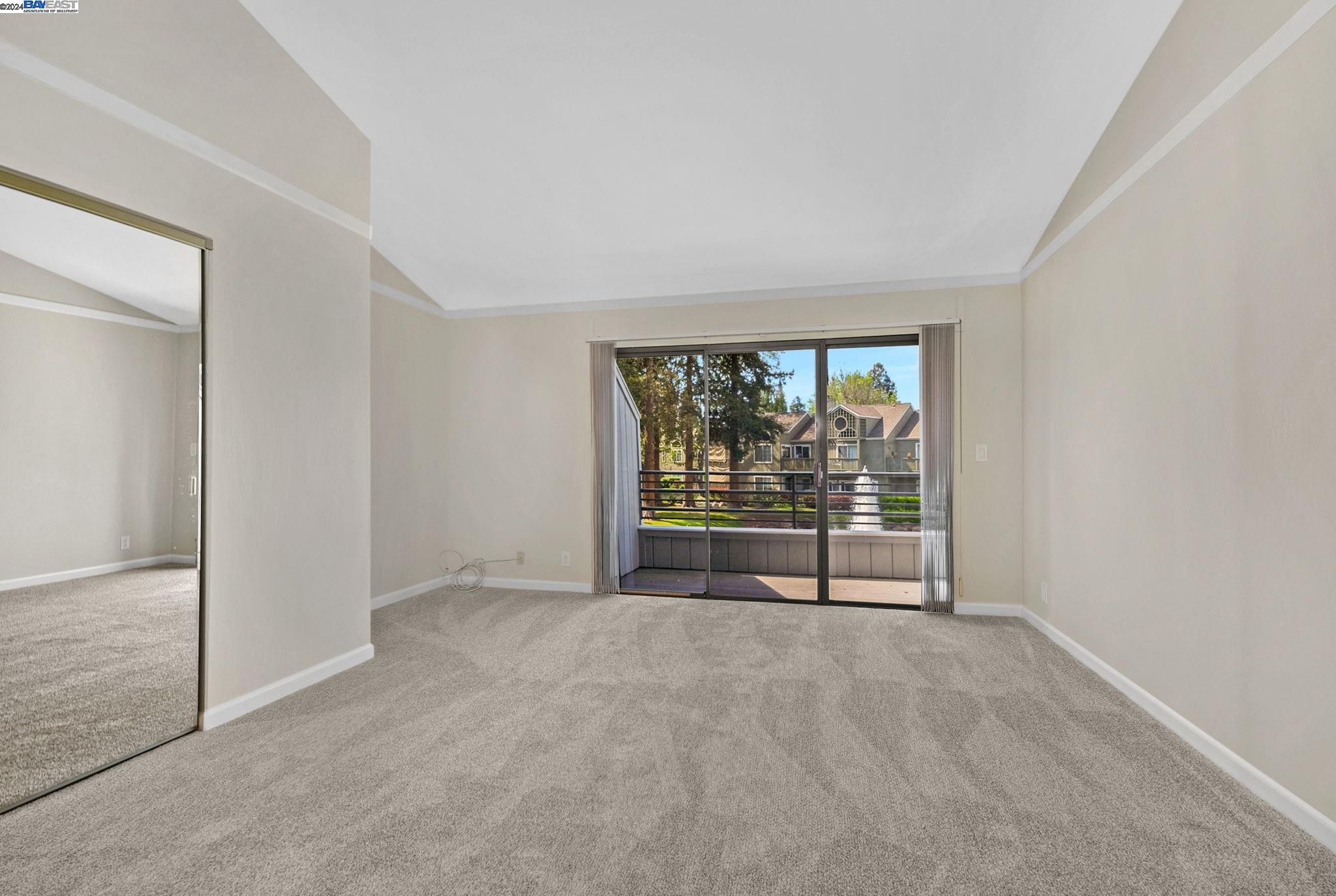 342 Rock Creek Way