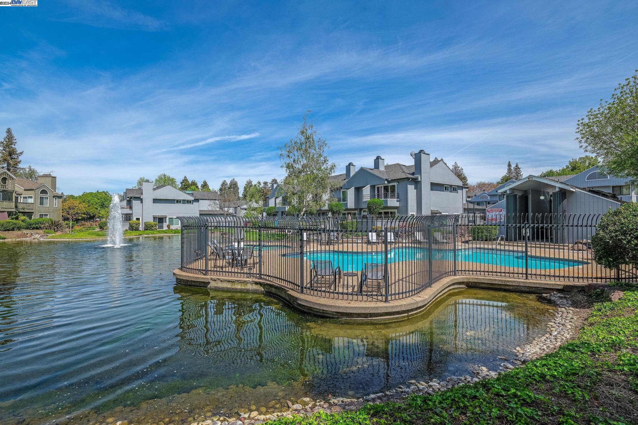 342 Rock Creek Way