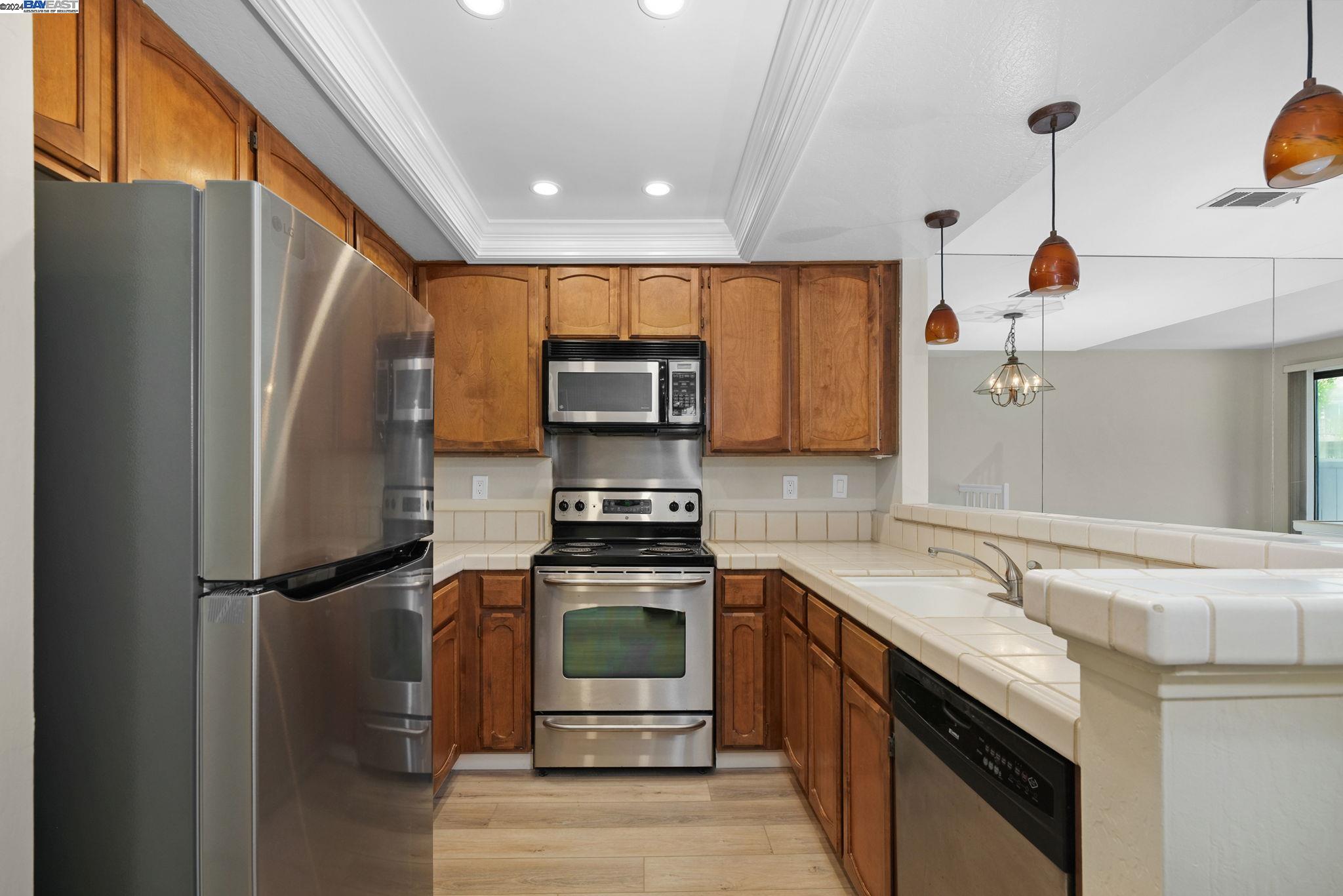 342 Rock Creek Way