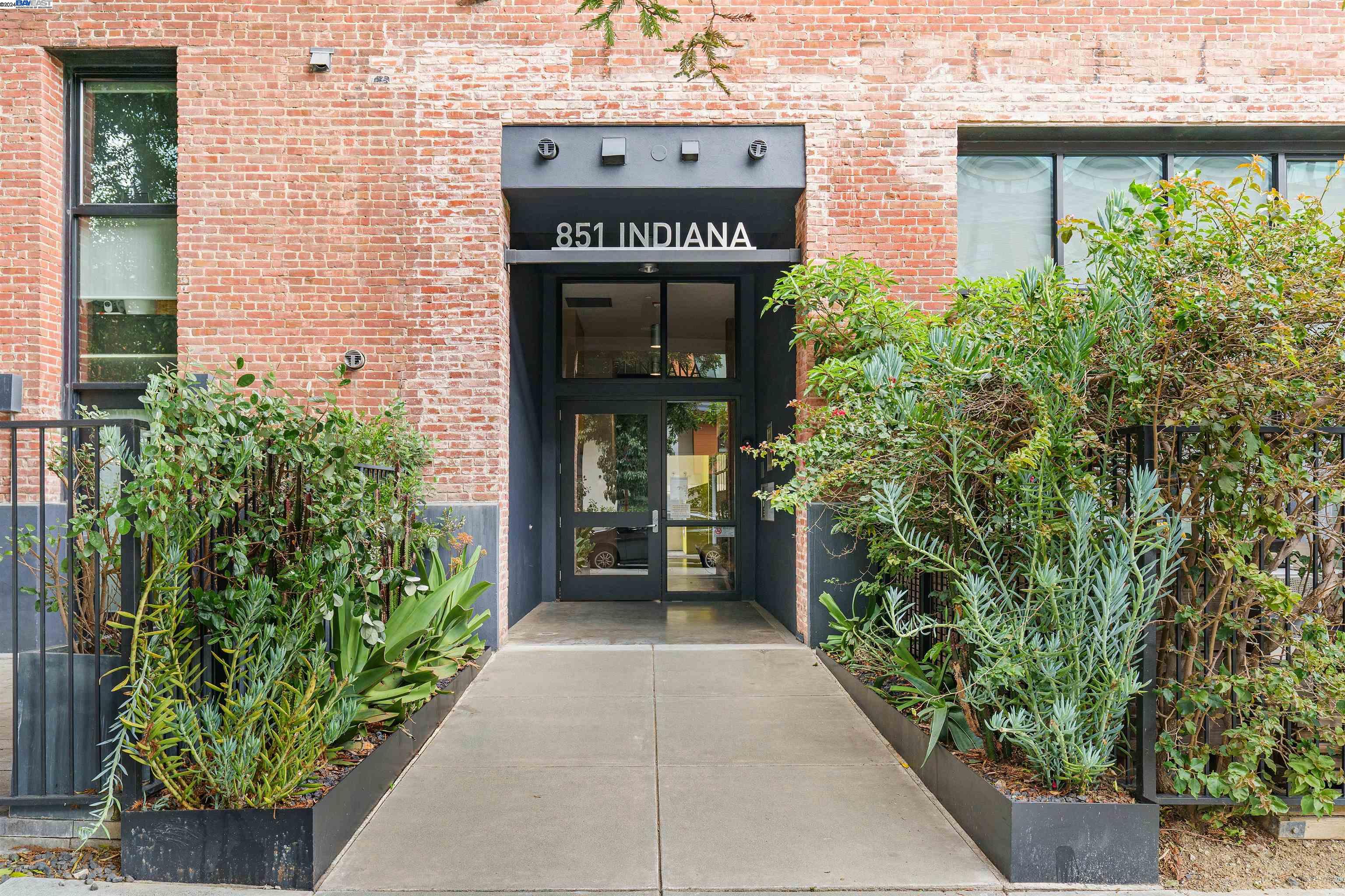 875 Indiana St # 326