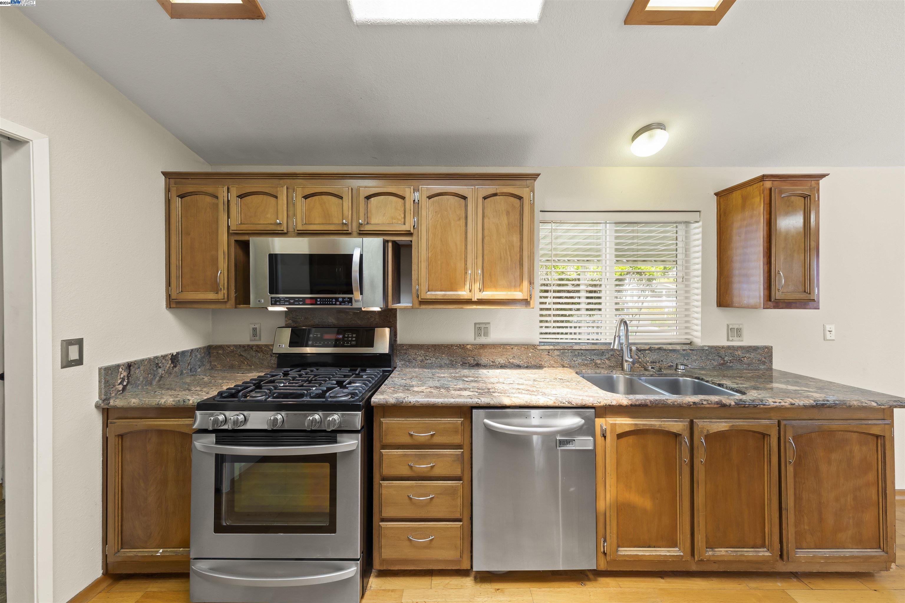 45 Timber Cove Dr