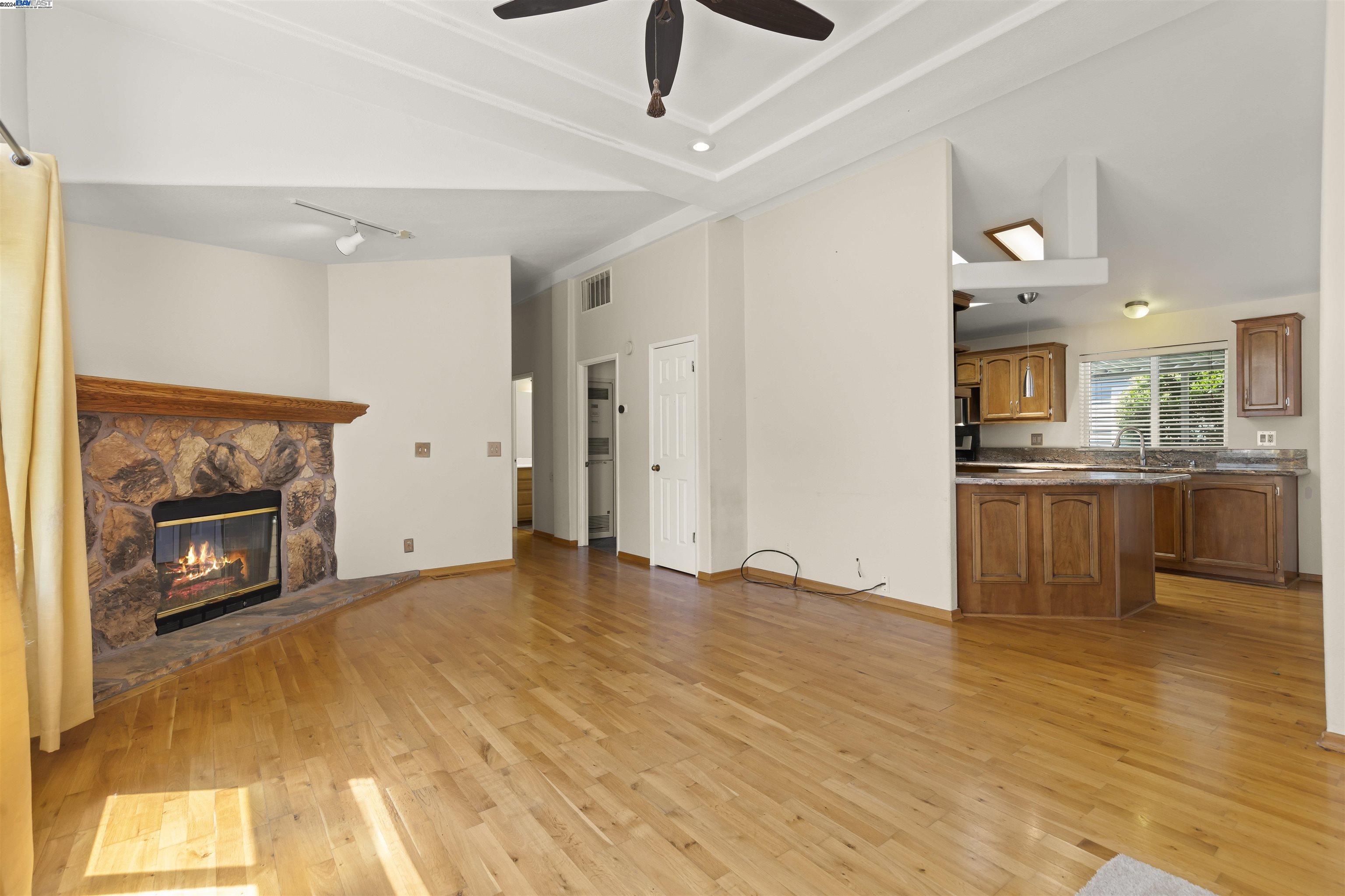 45 Timber Cove Dr