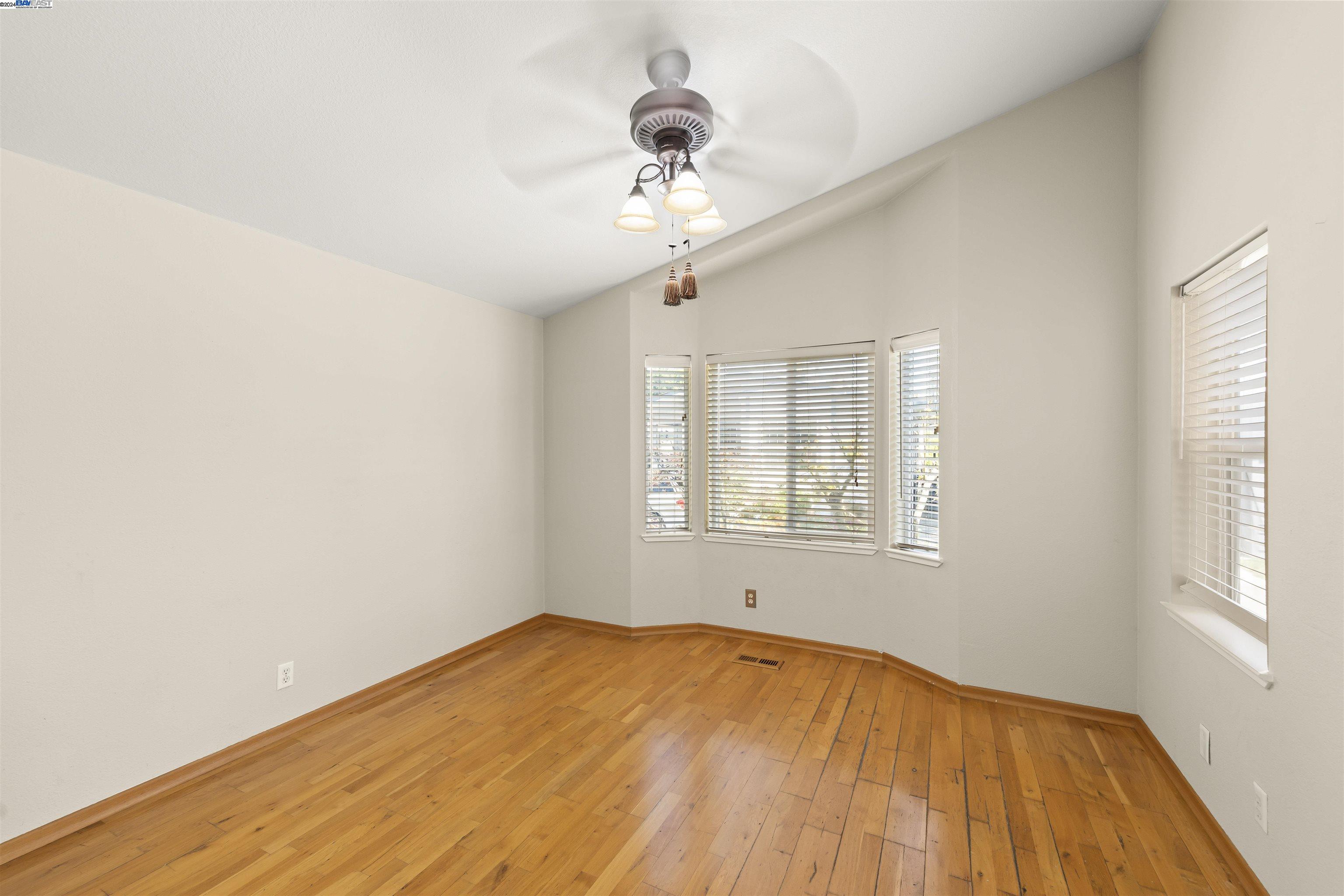 45 Timber Cove Dr