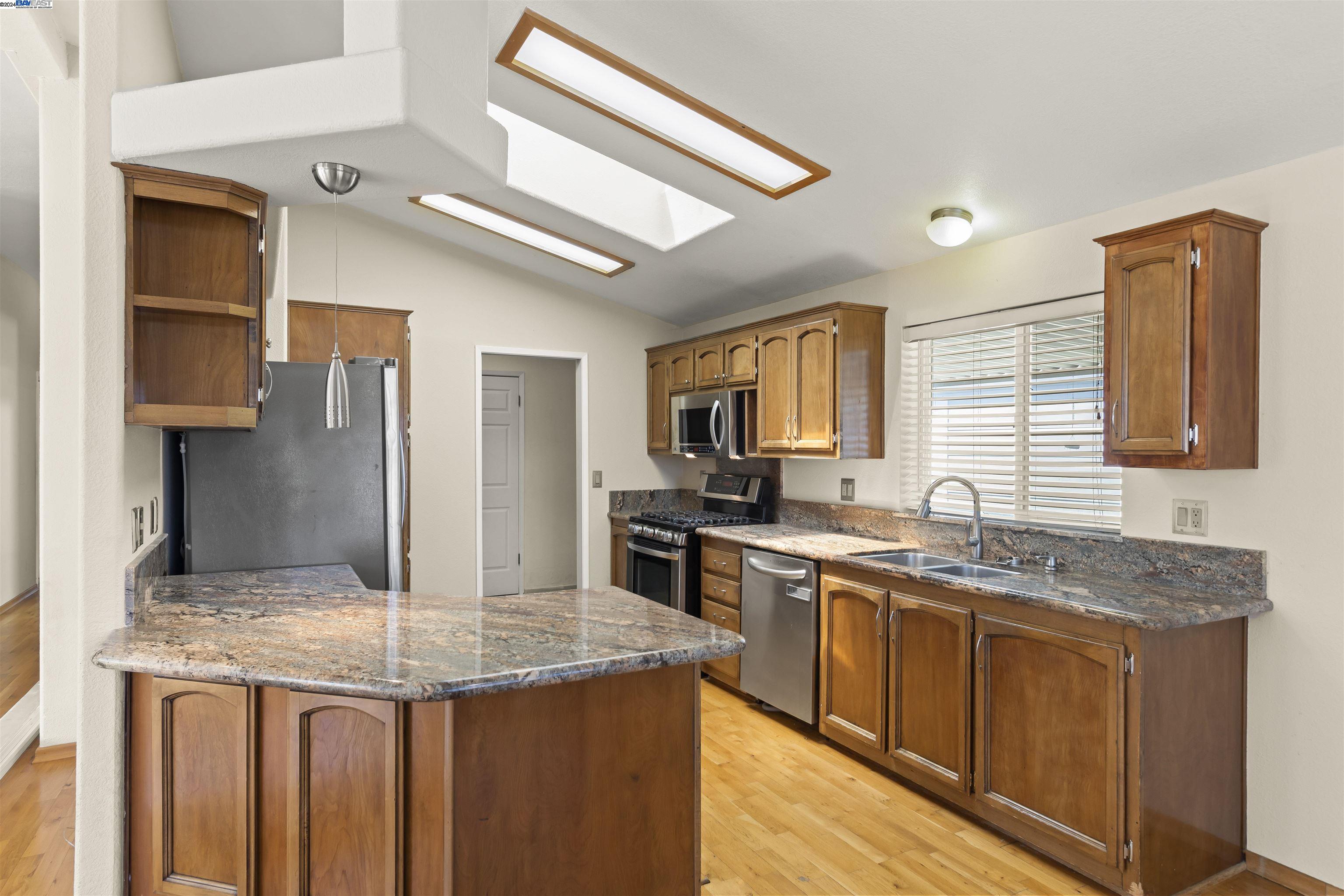 45 Timber Cove Dr