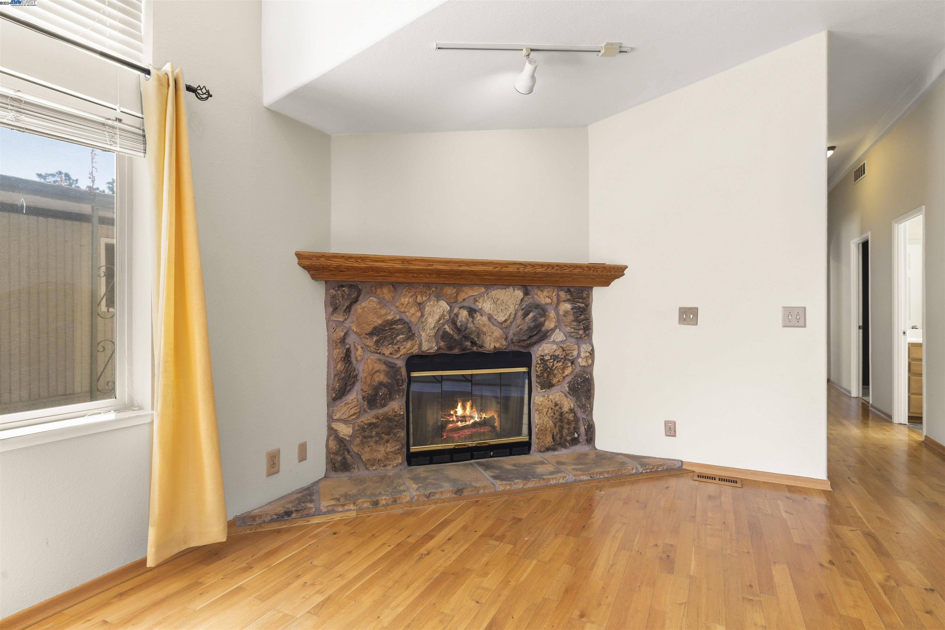 45 Timber Cove Dr