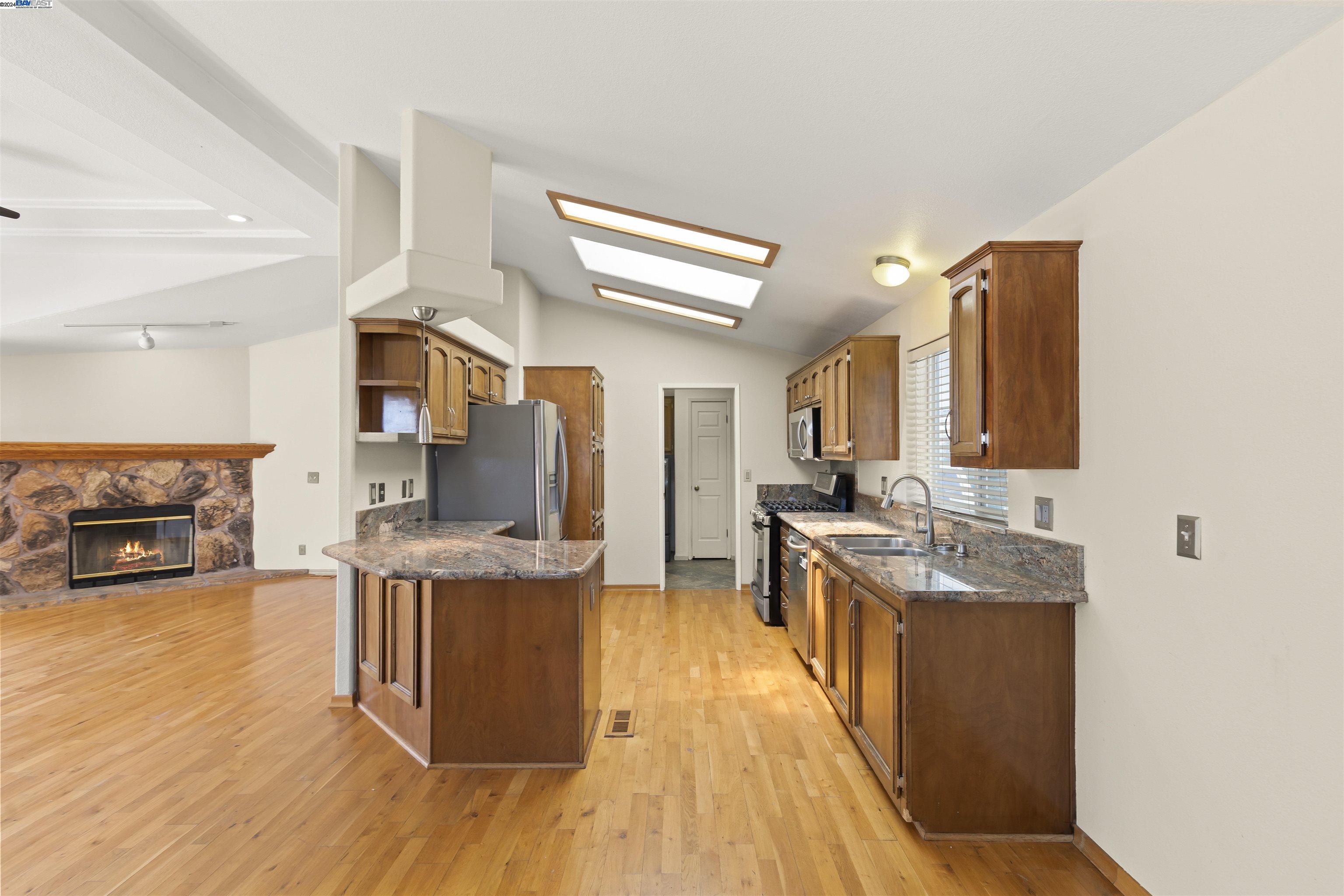 45 Timber Cove Dr